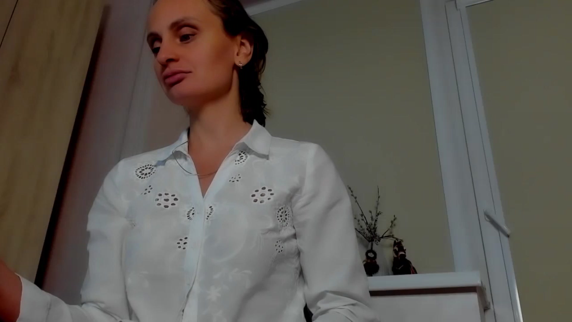 Gallery image thumbnail from Elenapre's myfreecams stream on, 02/27/2023, 11:03 image 12 of 20