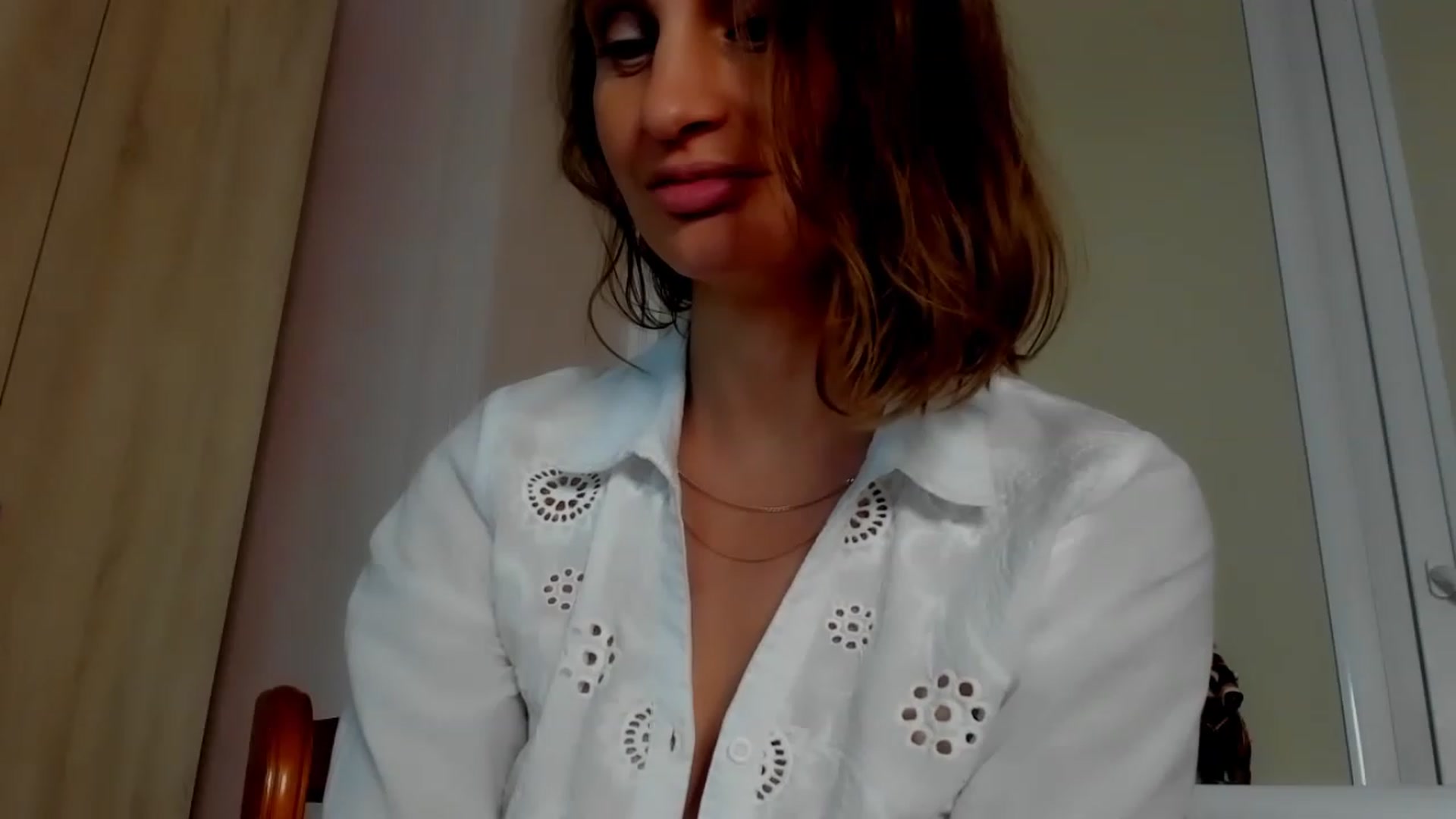 Gallery image thumbnail from Elenapre's myfreecams stream on, 03/02/2023, 09:39 image 20 of 20