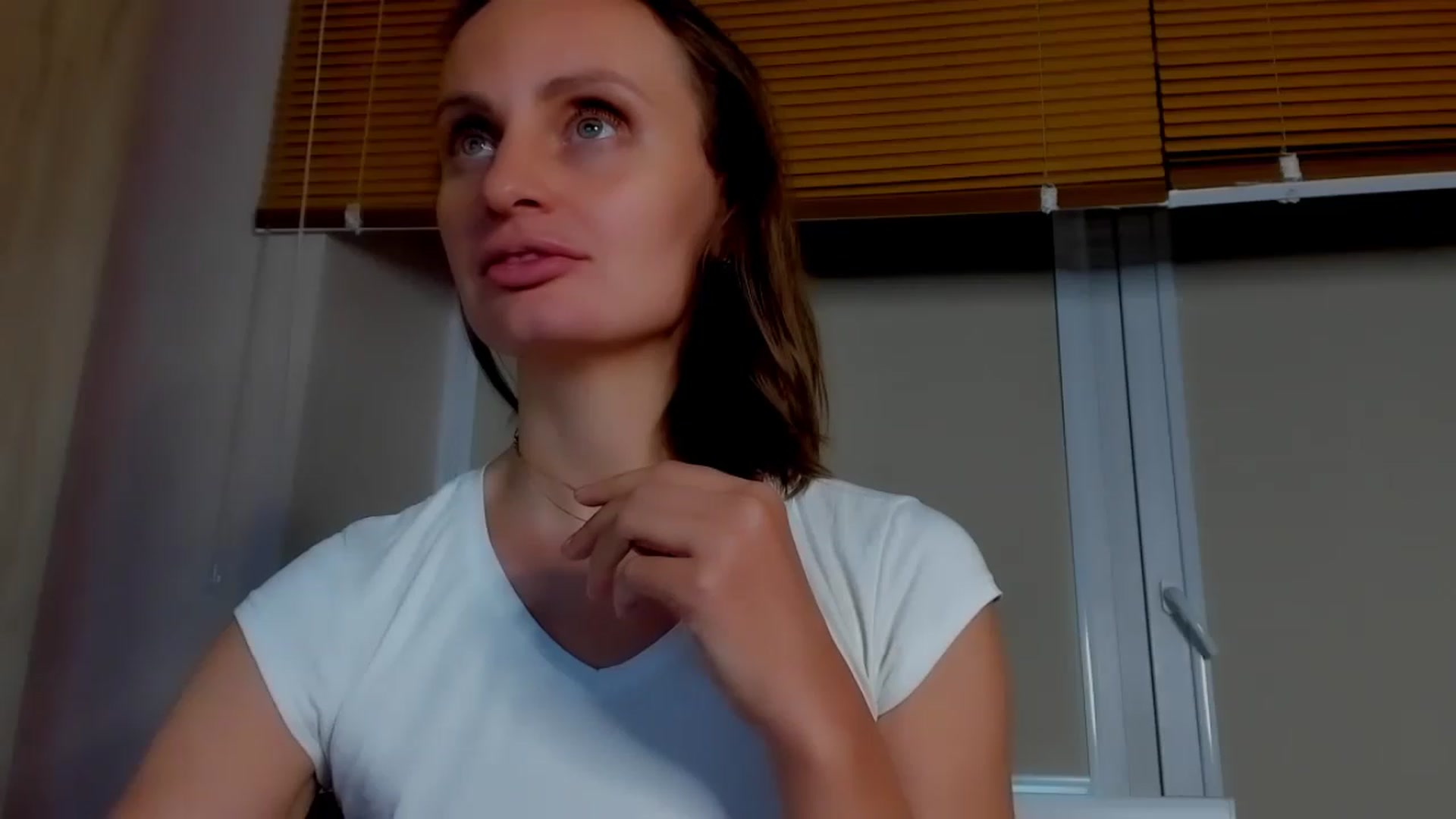 Gallery image thumbnail from Elenapre's myfreecams stream on, 03/04/2023, 09:47 image 17 of 20