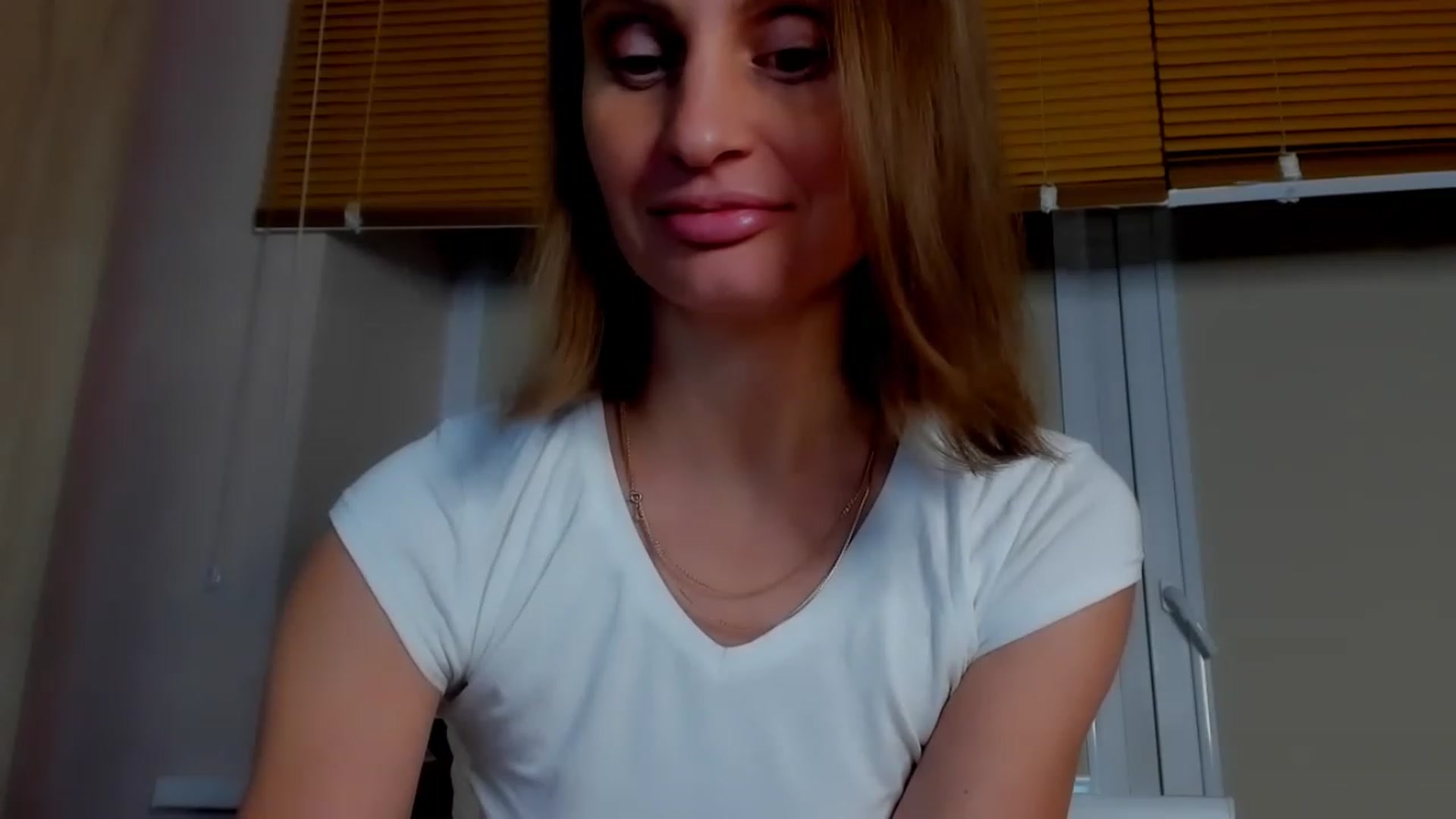 Gallery image thumbnail from Elenapre's myfreecams stream on, 03/04/2023, 09:47 image 7 of 20
