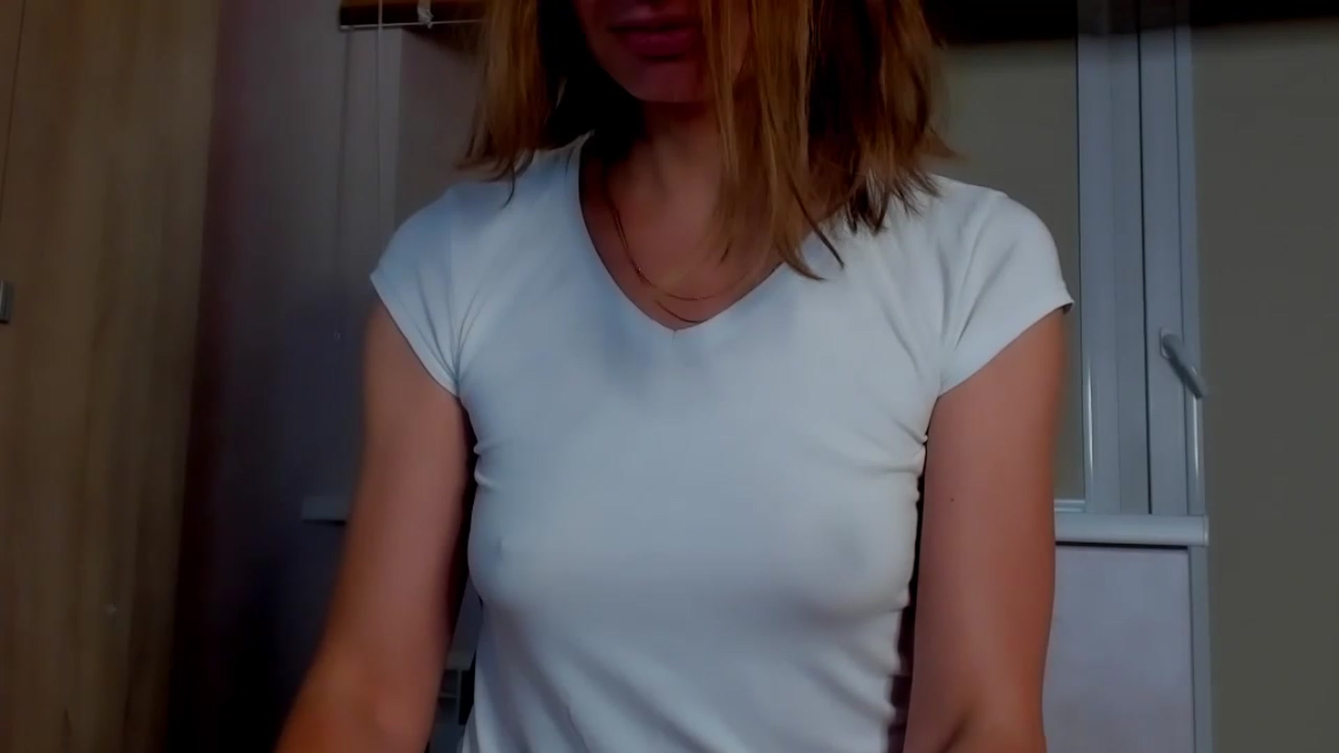 Gallery image thumbnail from Elenapre's myfreecams stream on, 03/04/2023, 11:58 image 4 of 20
