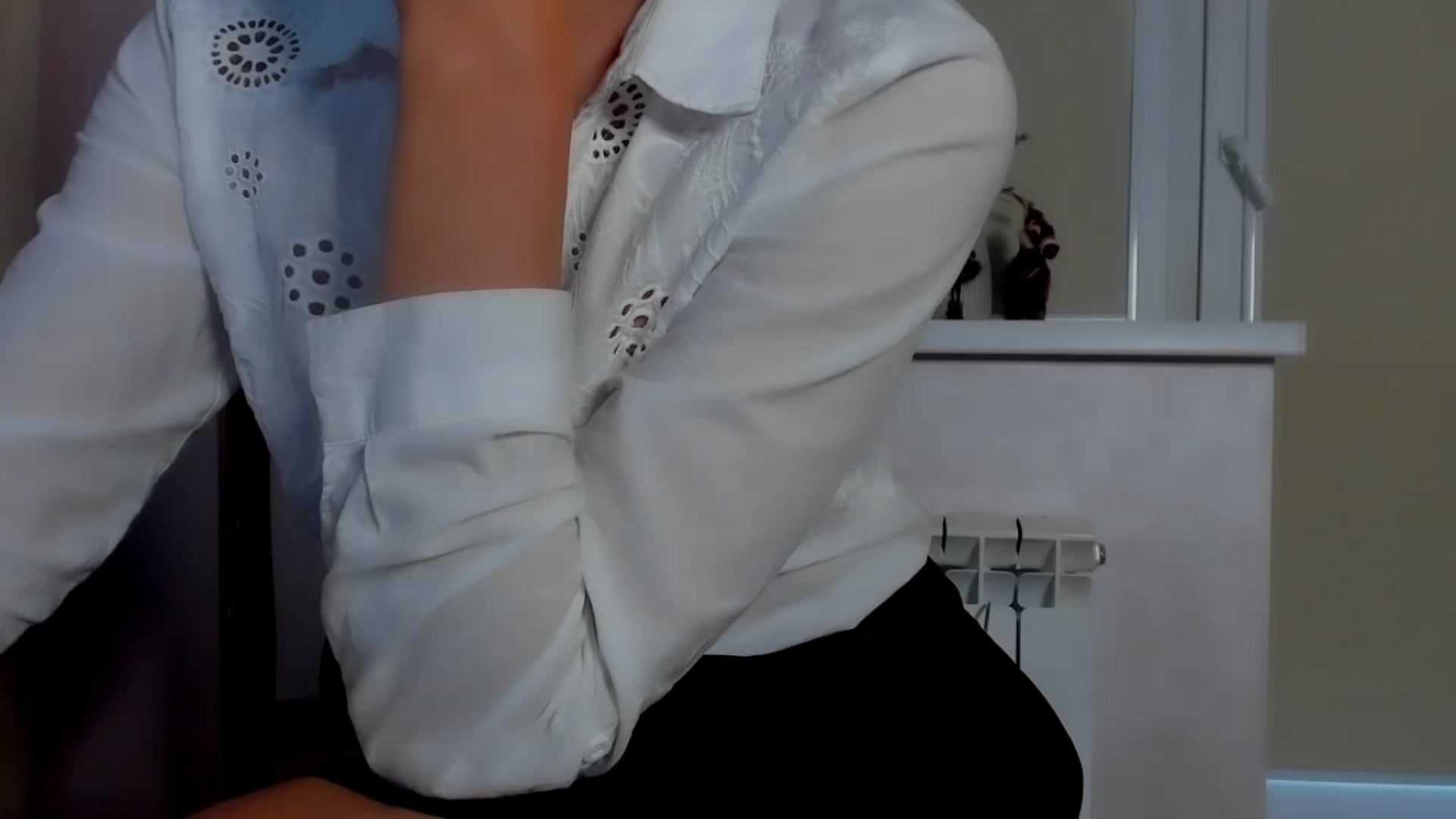 Gallery image thumbnail from Elenapre's myfreecams stream on, 03/11/2023, 10:31 image 15 of 20