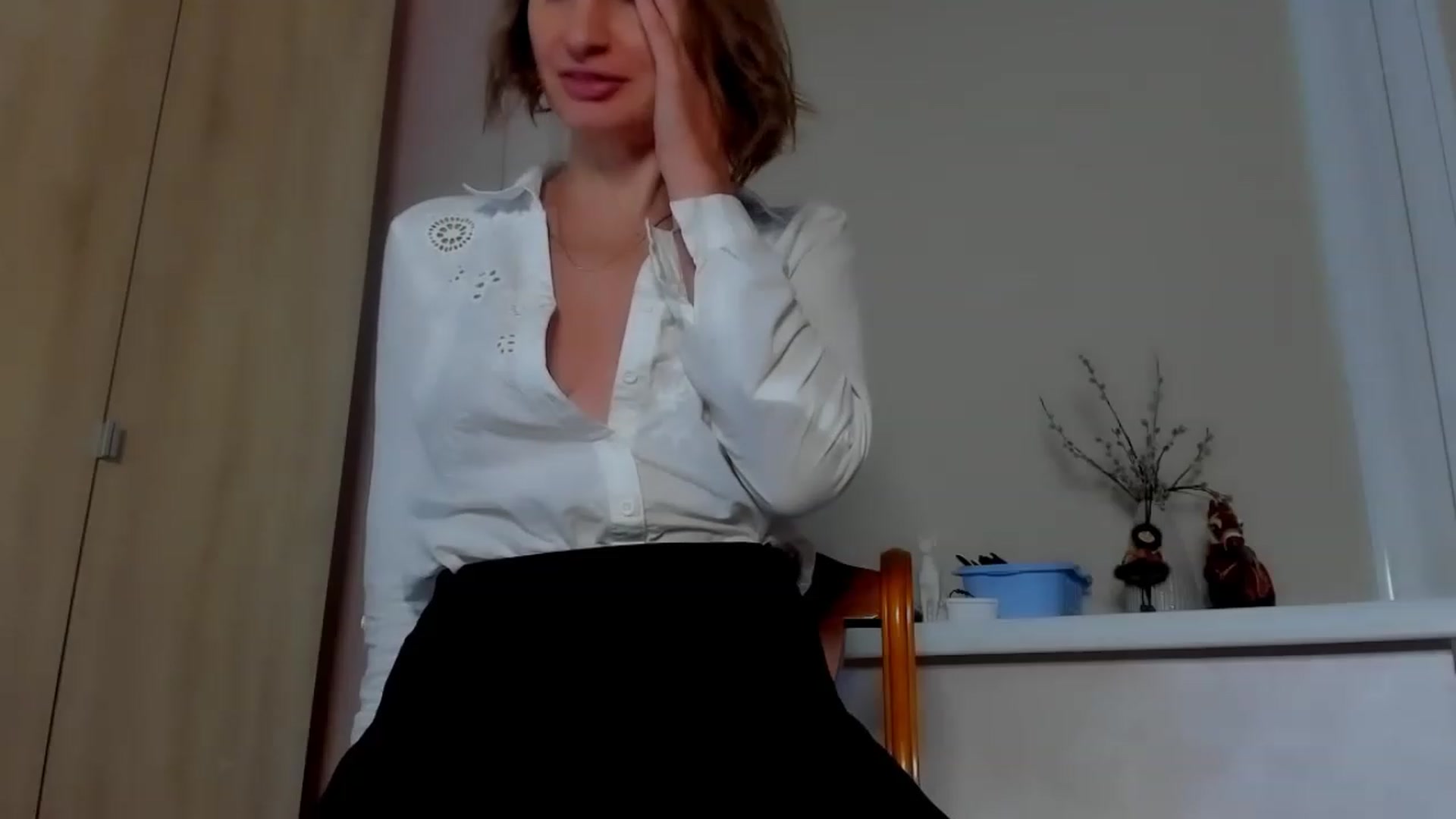 Gallery image thumbnail from Elenapre's myfreecams stream on, 03/11/2023, 10:31 image 4 of 20