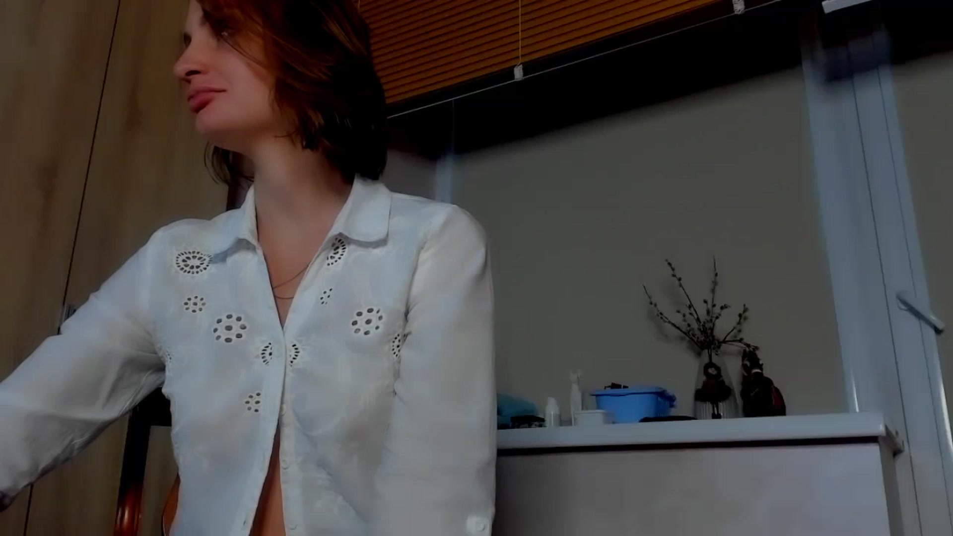 Gallery image thumbnail from Elenapre's myfreecams stream on, 03/14/2023, 07:12 image 7 of 20