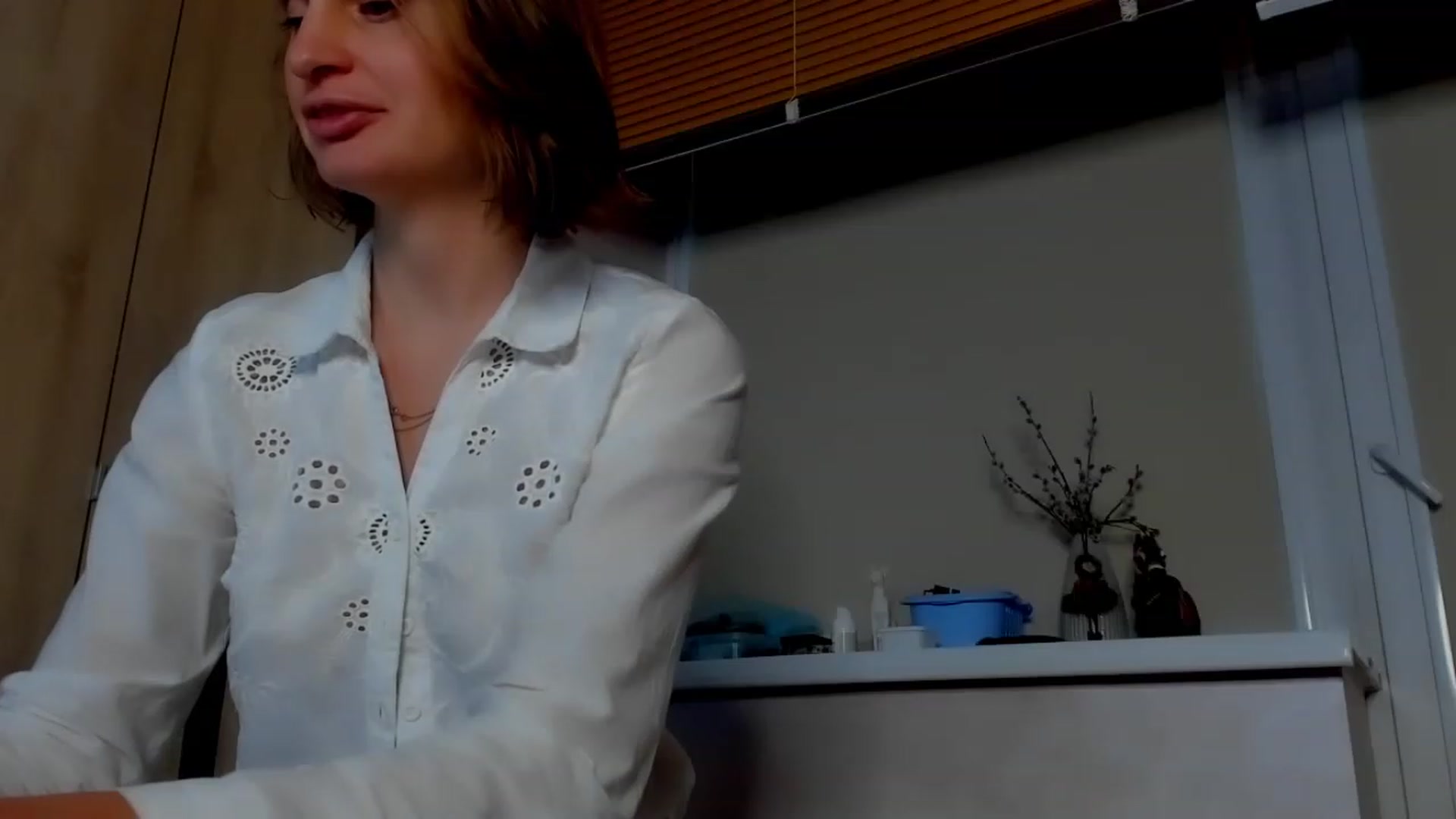 Gallery image thumbnail from Elenapre's myfreecams stream on, 03/14/2023, 07:12 image 2 of 20