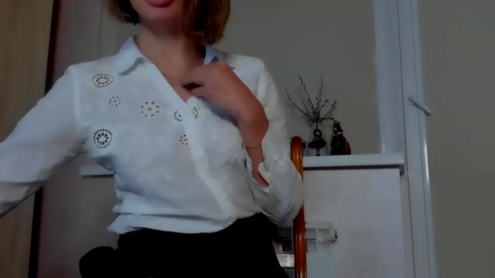 Gallery image thumbnail from Elenapre's myfreecams stream on, 03/25/2023, 09:37 image 14 of 20