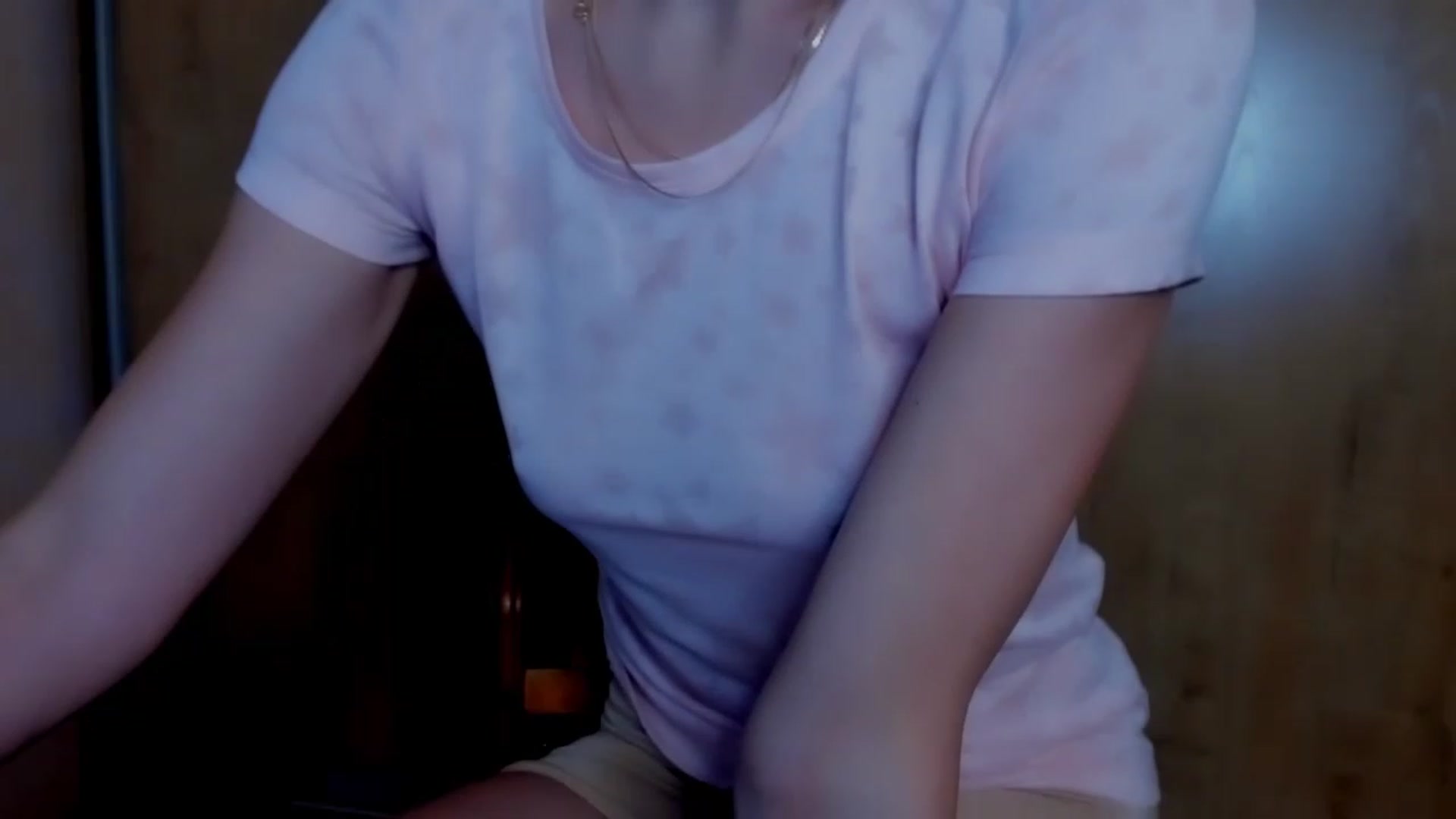 Gallery image thumbnail from Elenapre's myfreecams stream on, 04/03/2023, 07:20 image 12 of 20