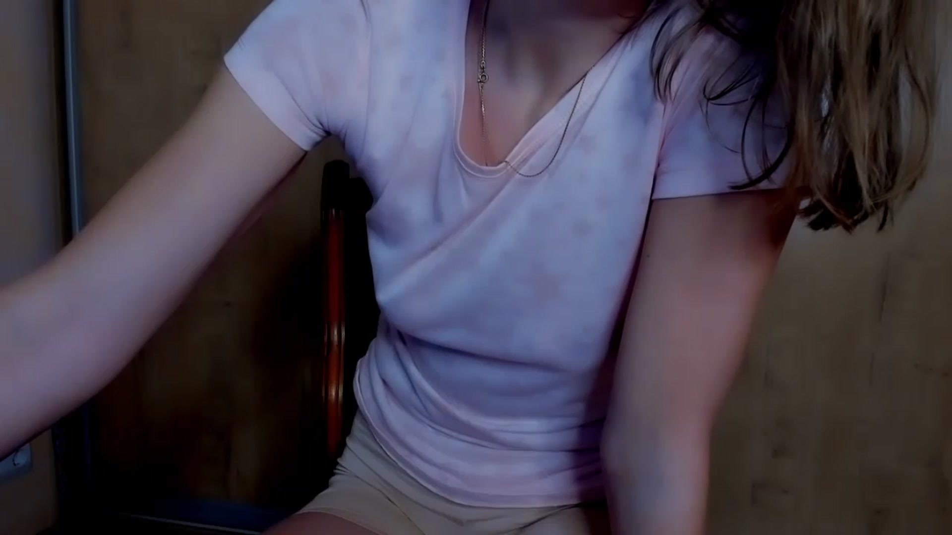 Gallery image thumbnail from Elenapre's myfreecams stream on, 04/03/2023, 07:20 image 6 of 20