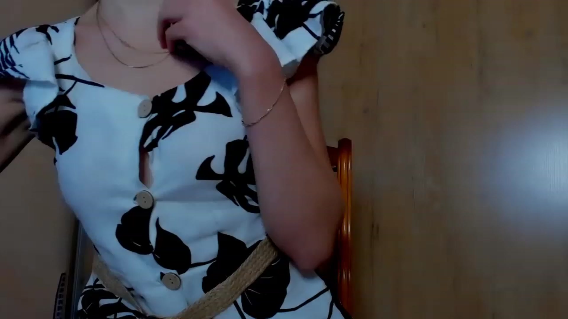 Gallery image thumbnail from Elenapre's myfreecams stream on, 04/06/2023, 06:23 image 16 of 20