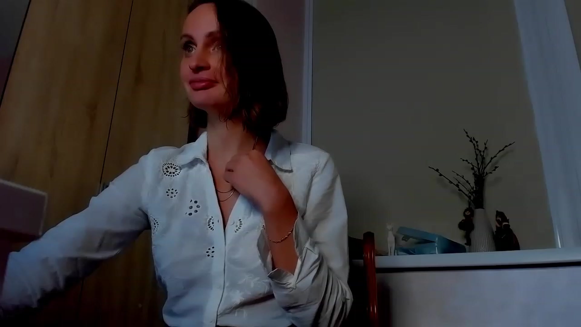 Gallery image thumbnail from Elenapre's myfreecams stream on, 04/12/2023, 10:43 image 7 of 20