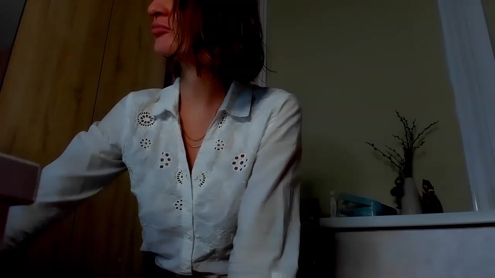 Gallery image thumbnail from Elenapre's myfreecams stream on, 04/12/2023, 10:43 image 8 of 20