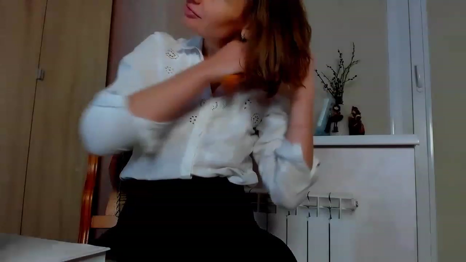 Gallery image thumbnail from Elenapre's myfreecams stream on, 04/14/2023, 06:50 image 15 of 20