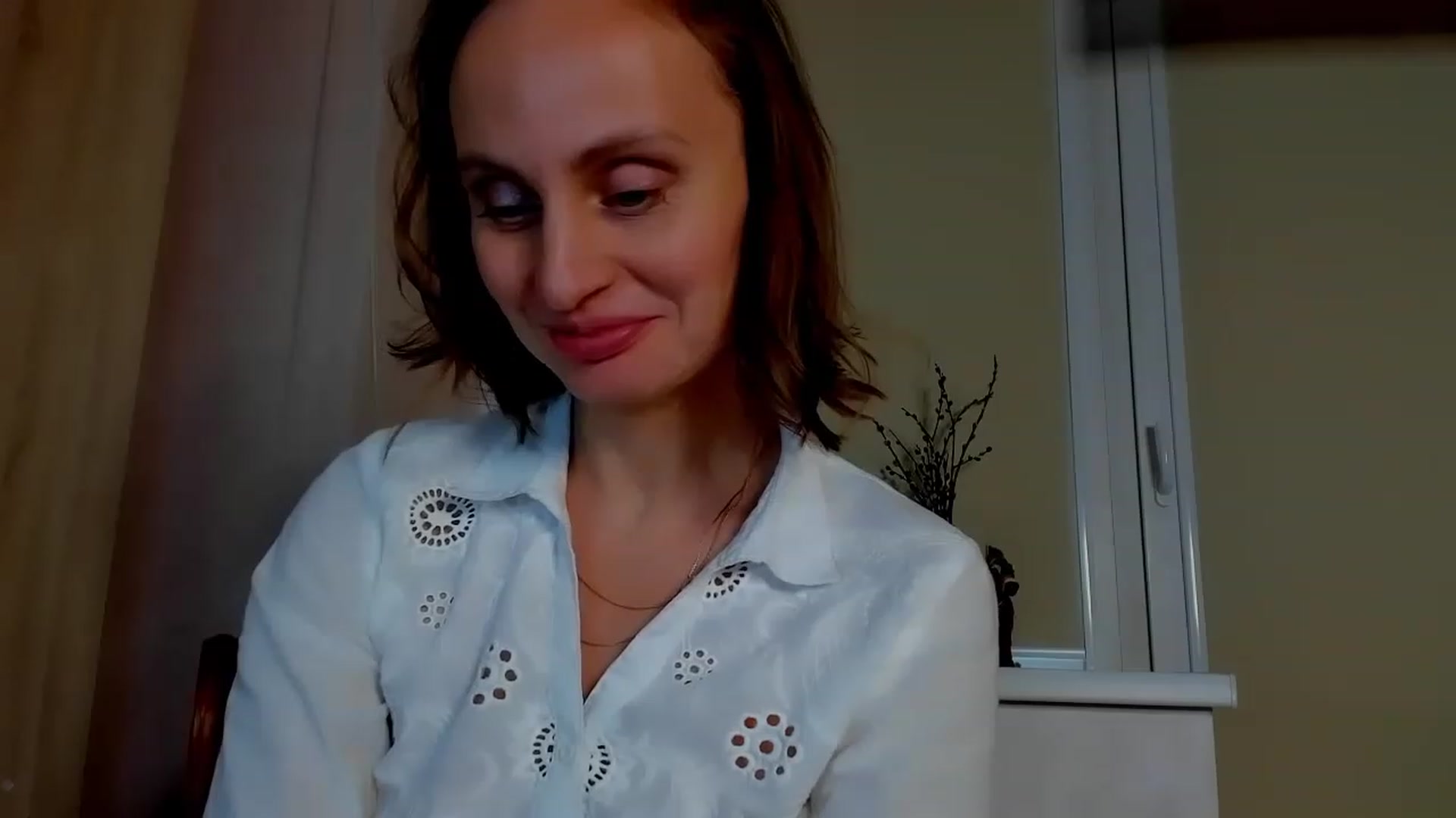 Gallery image thumbnail from Elenapre's myfreecams stream on, 04/14/2023, 08:19 image 19 of 20