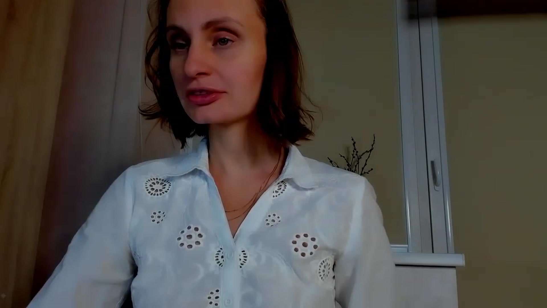 Gallery image thumbnail from Elenapre's myfreecams stream on, 04/14/2023, 08:19 image 18 of 20