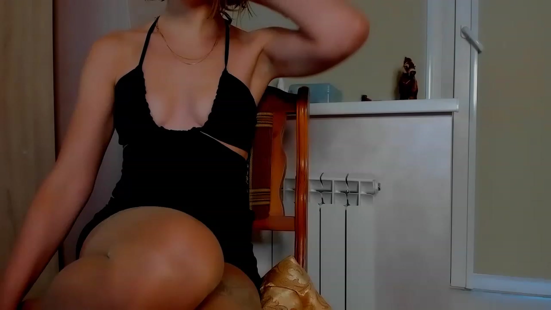 Gallery image thumbnail from Elenapre's myfreecams stream on, 04/19/2023, 04:43 image 11 of 20