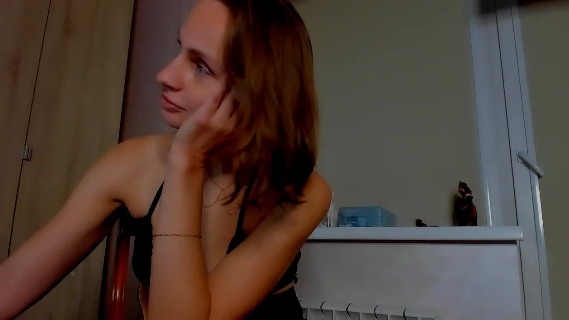 Gallery image thumbnail from Elenapre's myfreecams stream on, 04/19/2023, 07:36 image 15 of 20