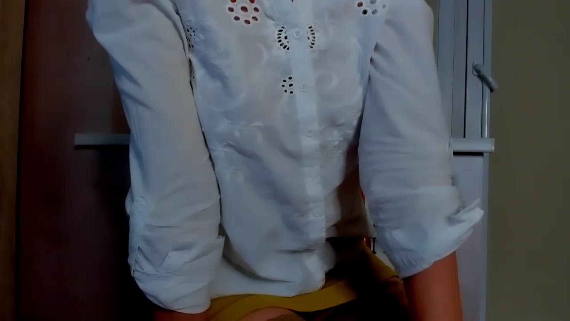 Gallery image thumbnail from Elenapre's myfreecams stream on, 04/19/2023, 10:17 image 10 of 20