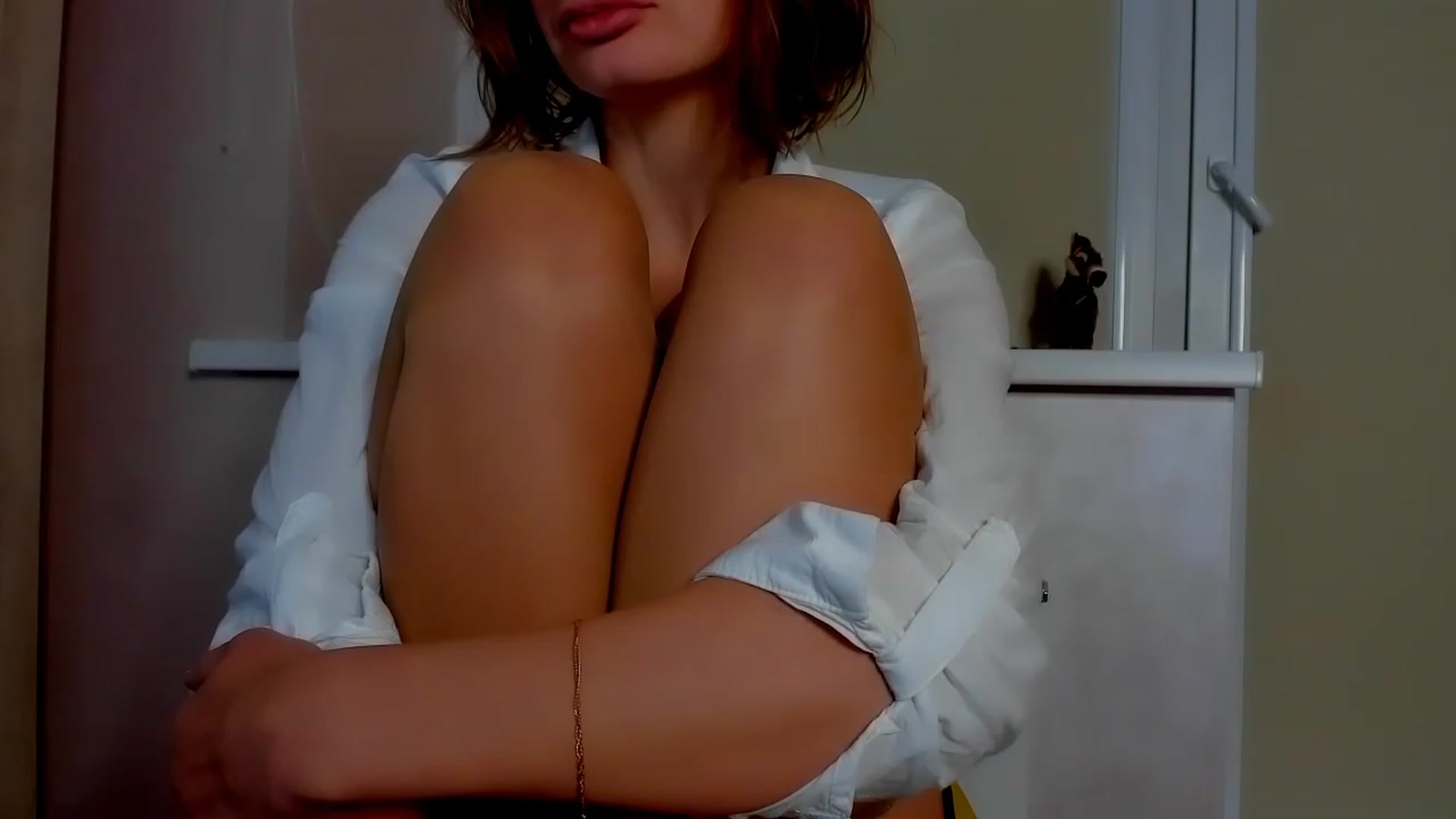 Gallery image thumbnail from Elenapre's myfreecams stream on, 04/19/2023, 10:17 image 14 of 20