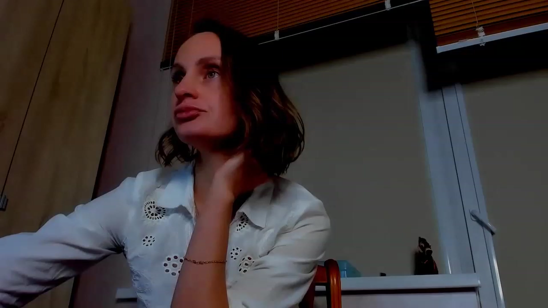 Gallery image thumbnail from Elenapre's myfreecams stream on, 04/19/2023, 10:17 image 5 of 20