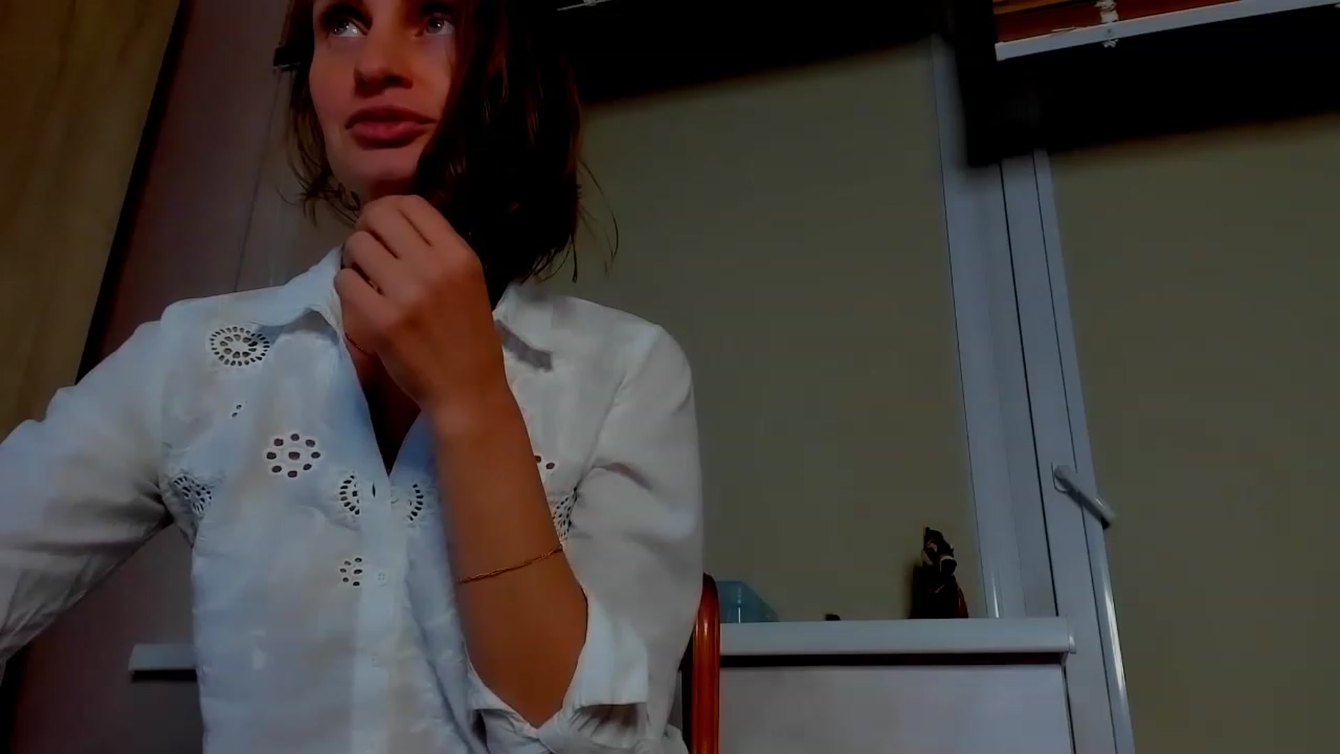 Gallery image thumbnail from Elenapre's myfreecams stream on, 04/19/2023, 12:03 image 9 of 20