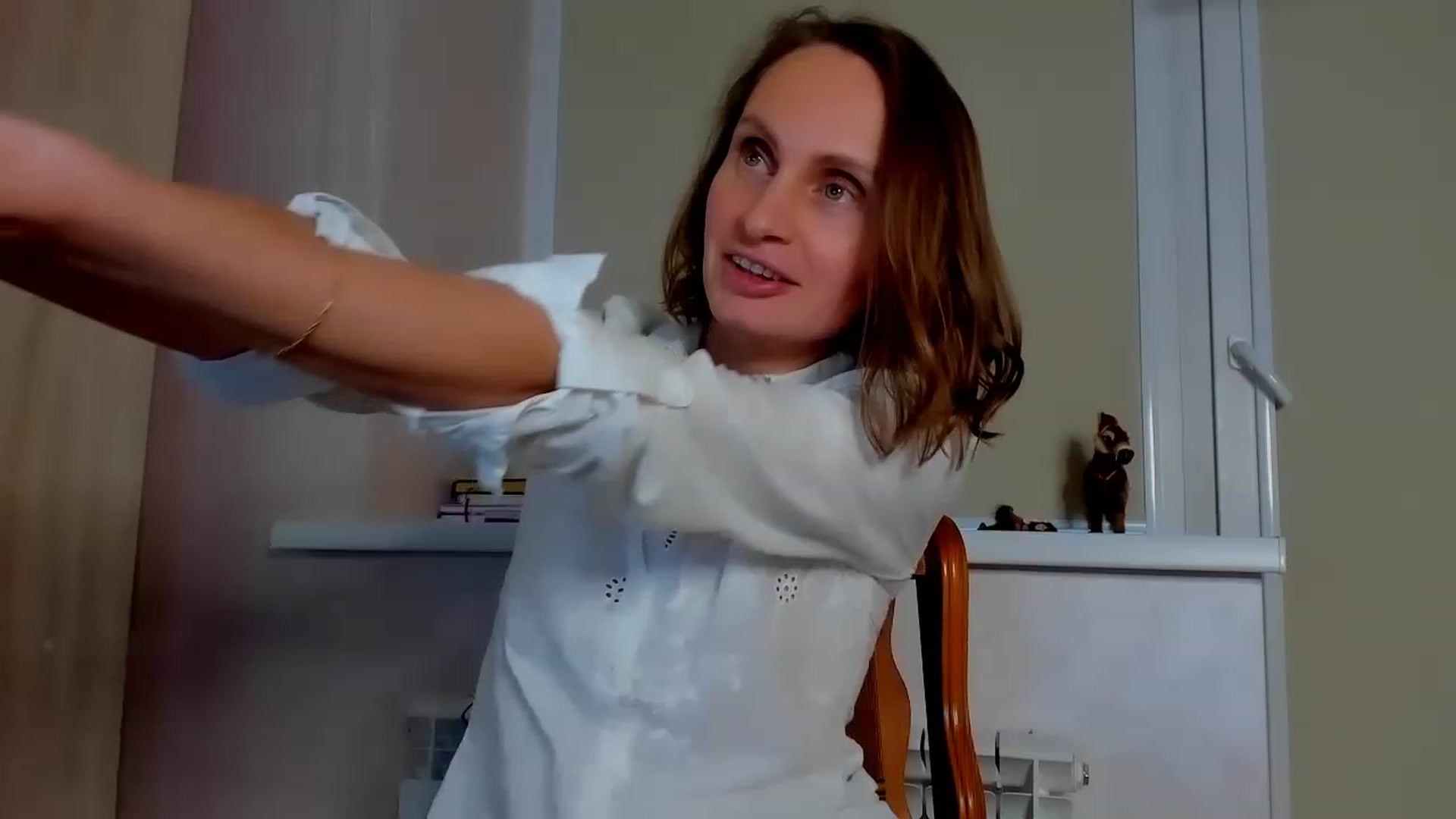Gallery image thumbnail from Elenapre's myfreecams stream on, 04/19/2023, 12:03 image 15 of 20