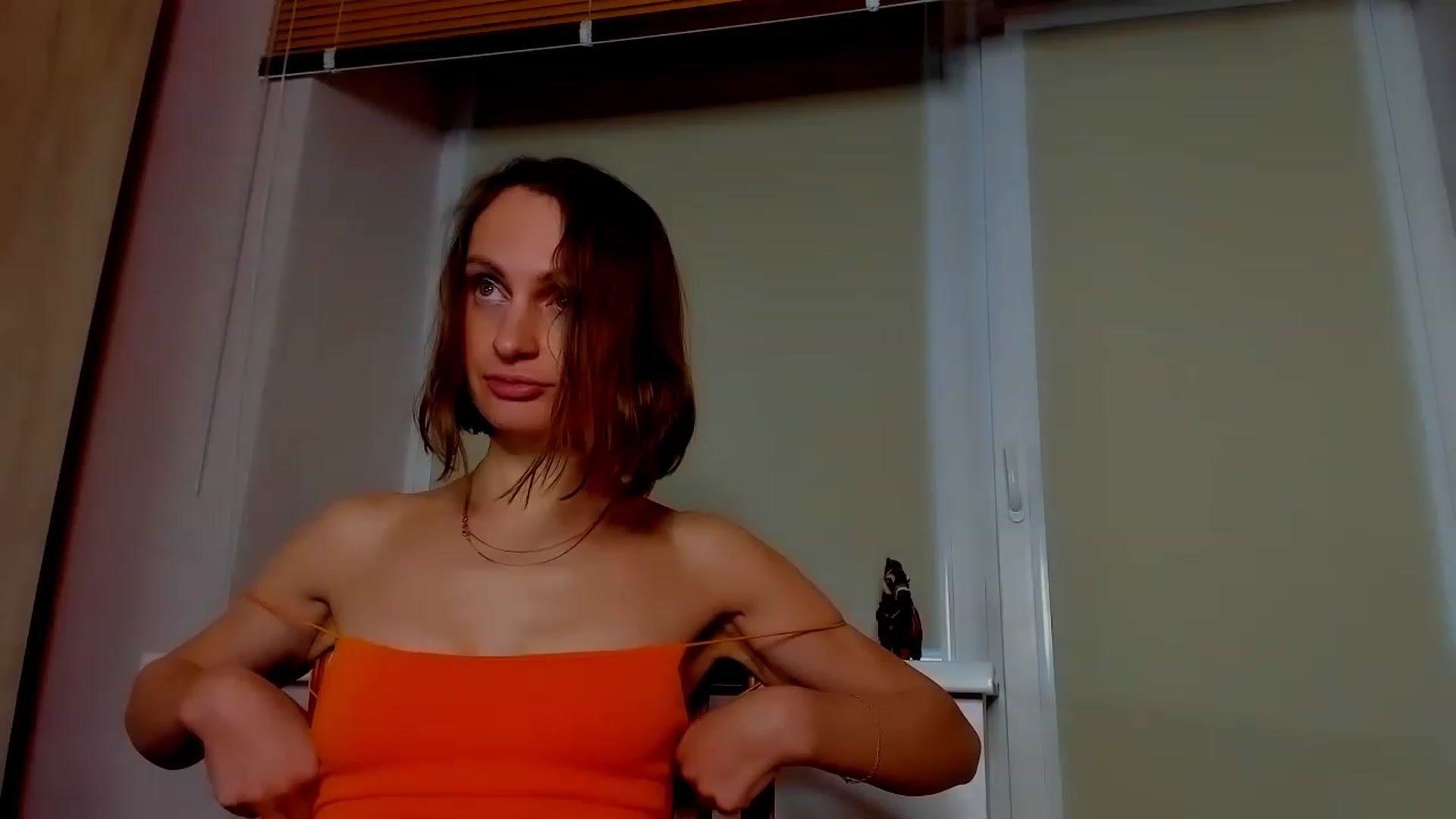 Gallery image thumbnail from Elenapre's myfreecams stream on, 04/21/2023, 08:17 image 2 of 20