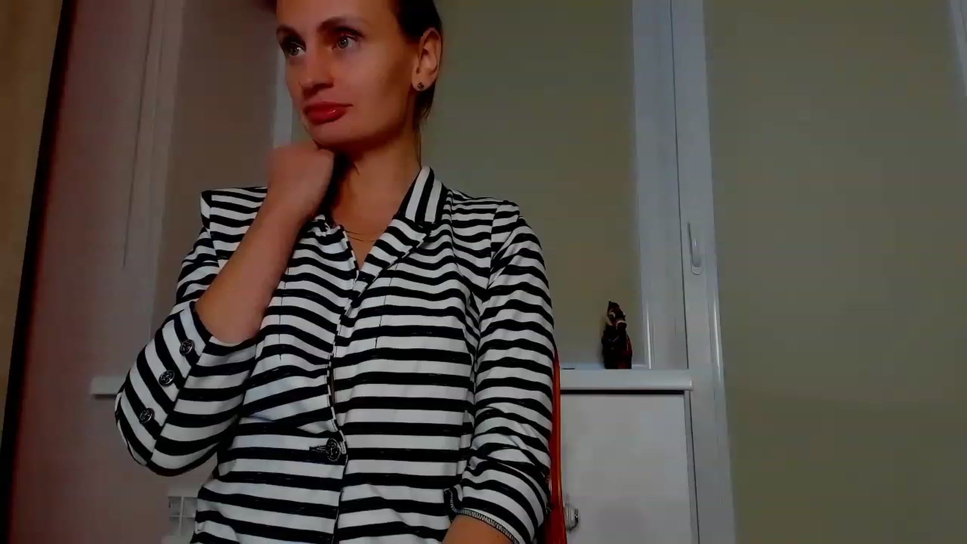 Gallery image thumbnail from Elenapre's myfreecams stream on, 04/21/2023, 09:50 image 2 of 20