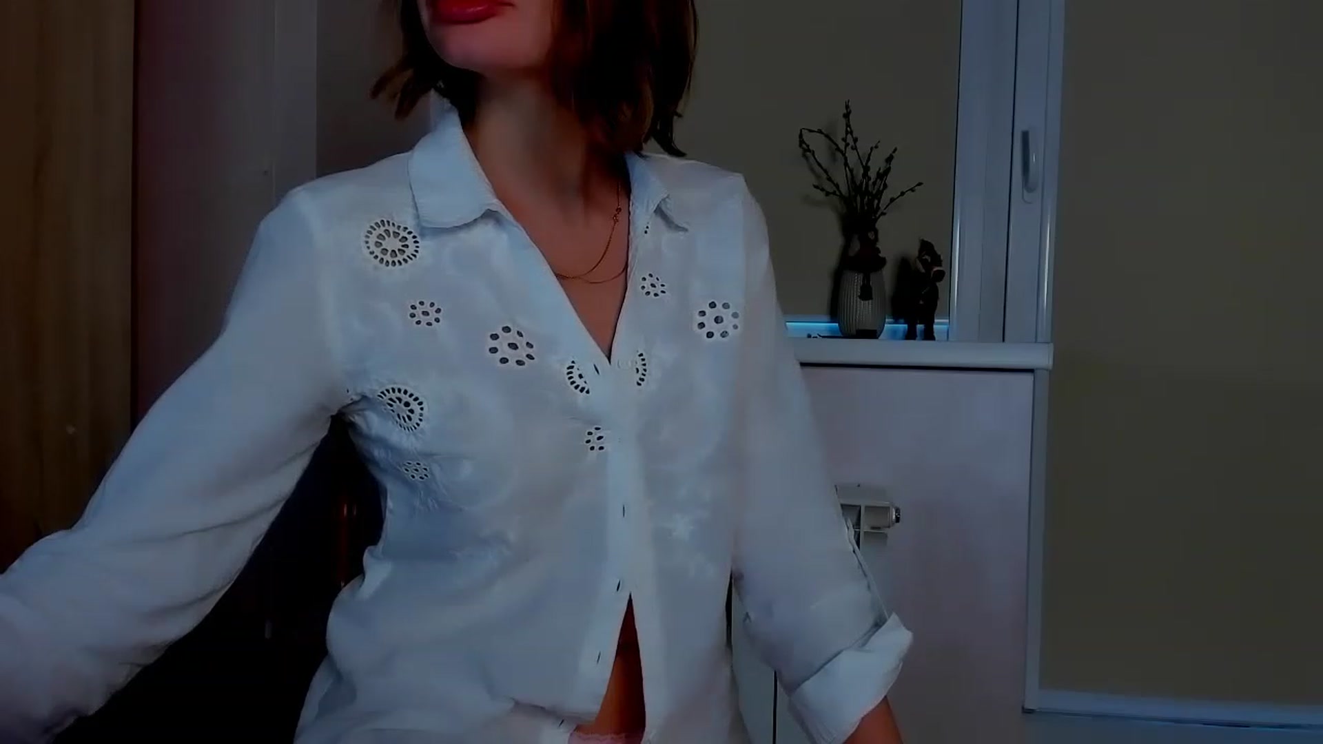 Gallery image thumbnail from Elenapre's myfreecams stream on, 04/22/2023, 09:24 image 14 of 20