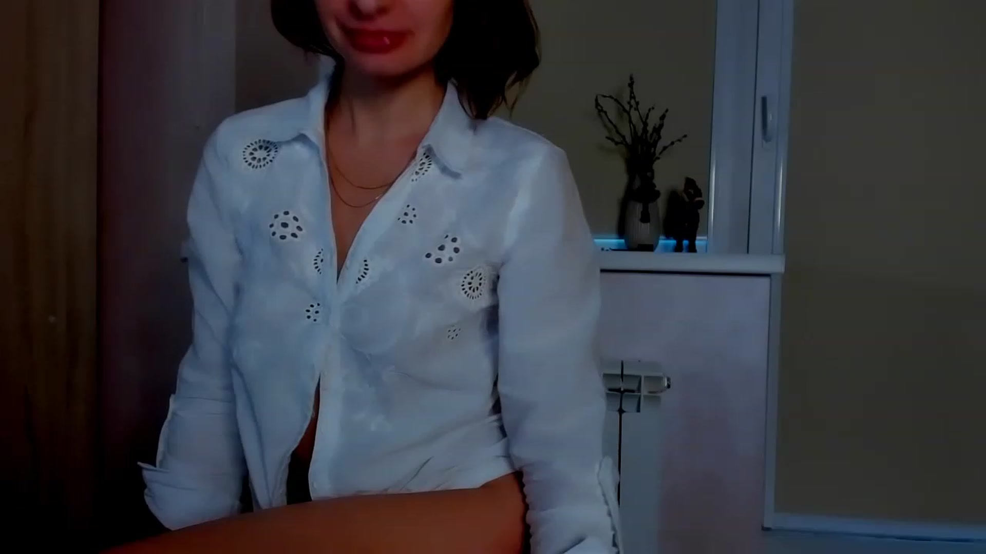 Gallery image thumbnail from Elenapre's myfreecams stream on, 04/22/2023, 09:24 image 11 of 20