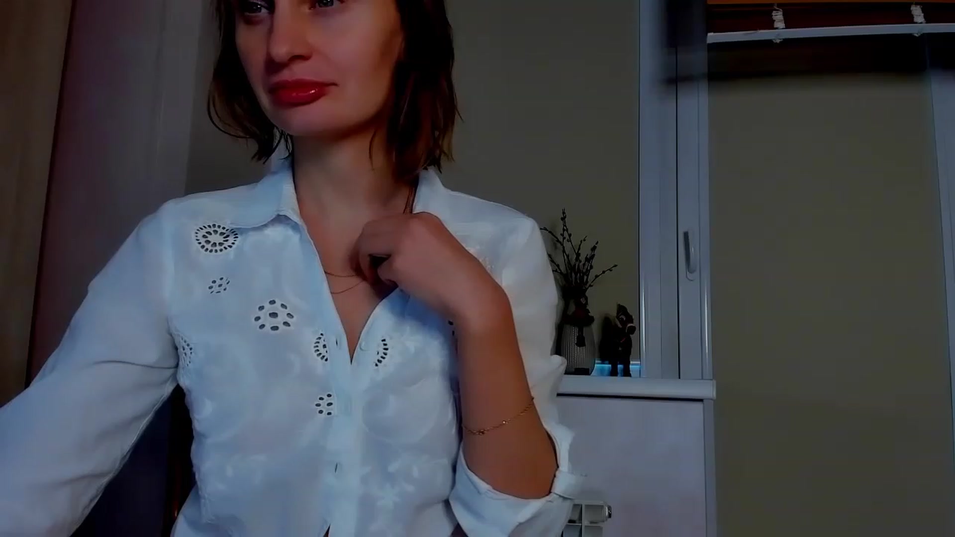 Gallery image thumbnail from Elenapre's myfreecams stream on, 04/22/2023, 09:24 image 9 of 20