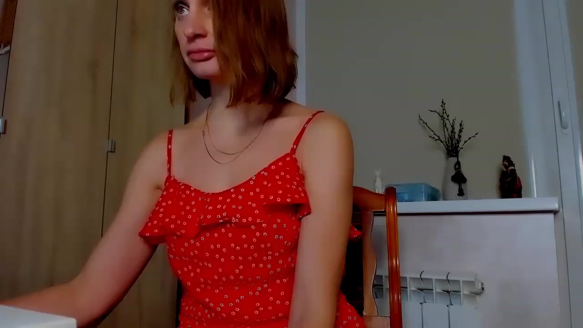 Gallery image thumbnail from Elenapre's myfreecams stream on, 04/25/2023, 07:32 image 8 of 20