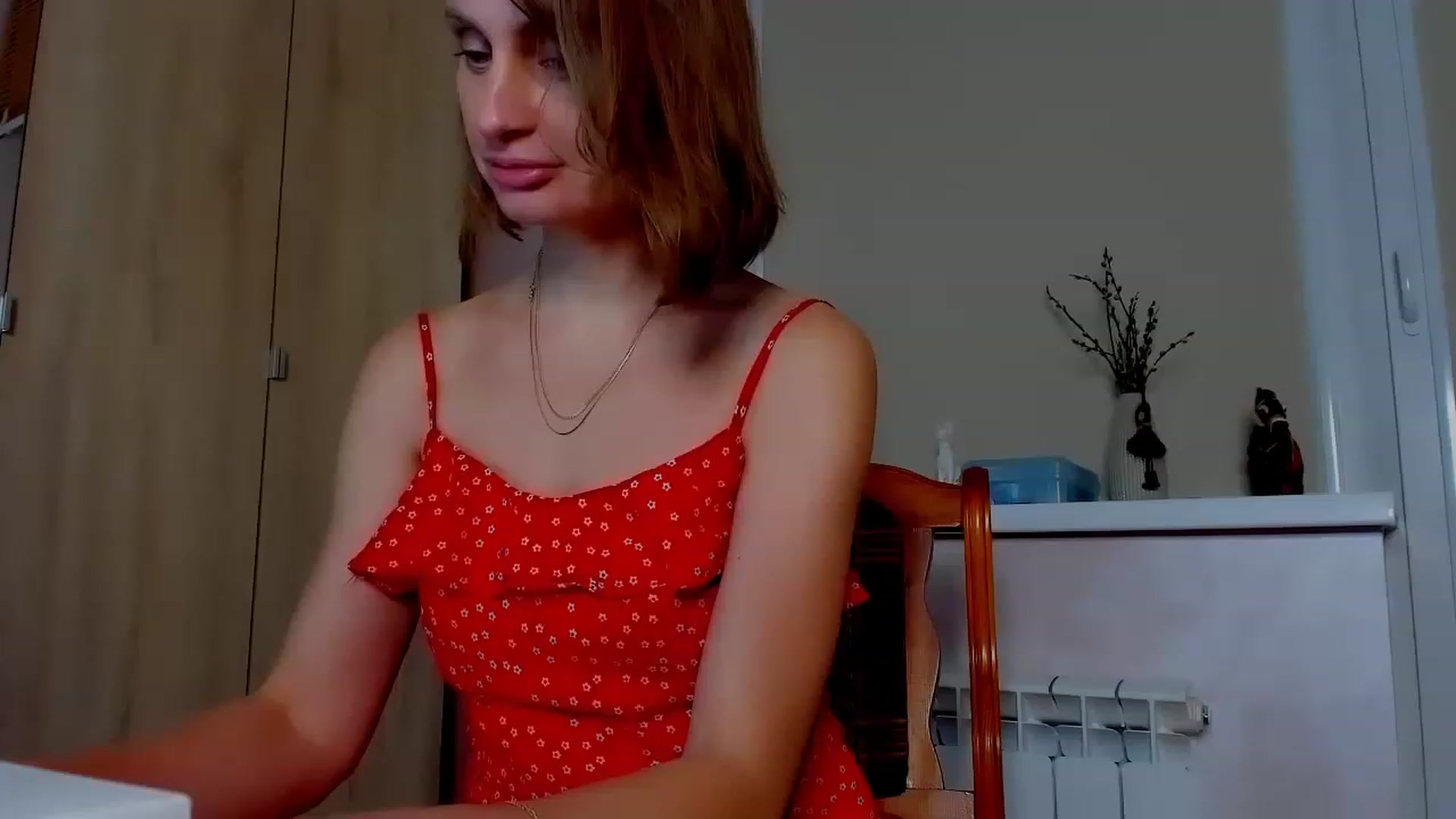 Gallery image thumbnail from Elenapre's myfreecams stream on, 04/25/2023, 07:32 image 6 of 20