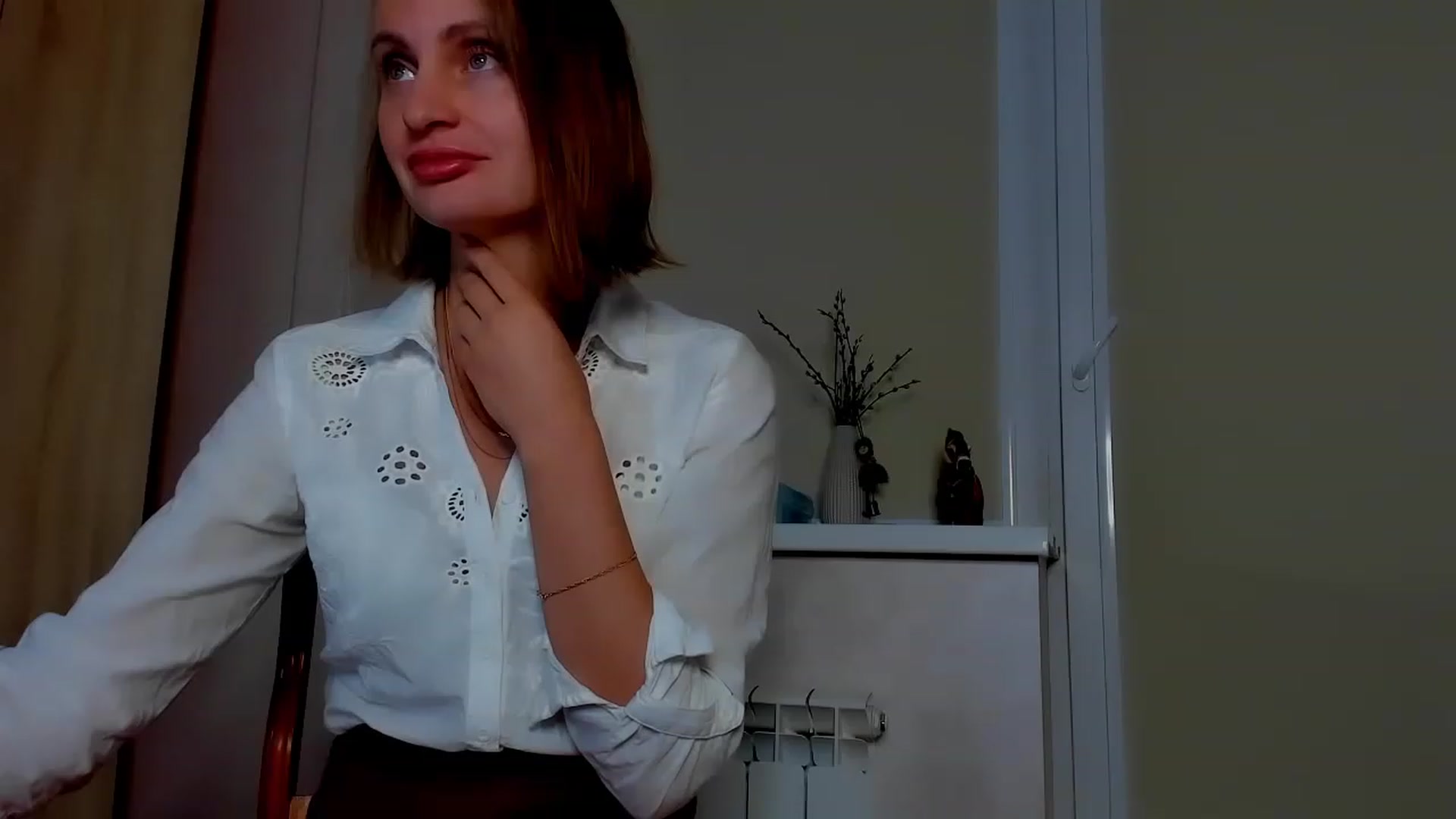Gallery image thumbnail from Elenapre's myfreecams stream on, 04/27/2023, 06:05 image 10 of 20