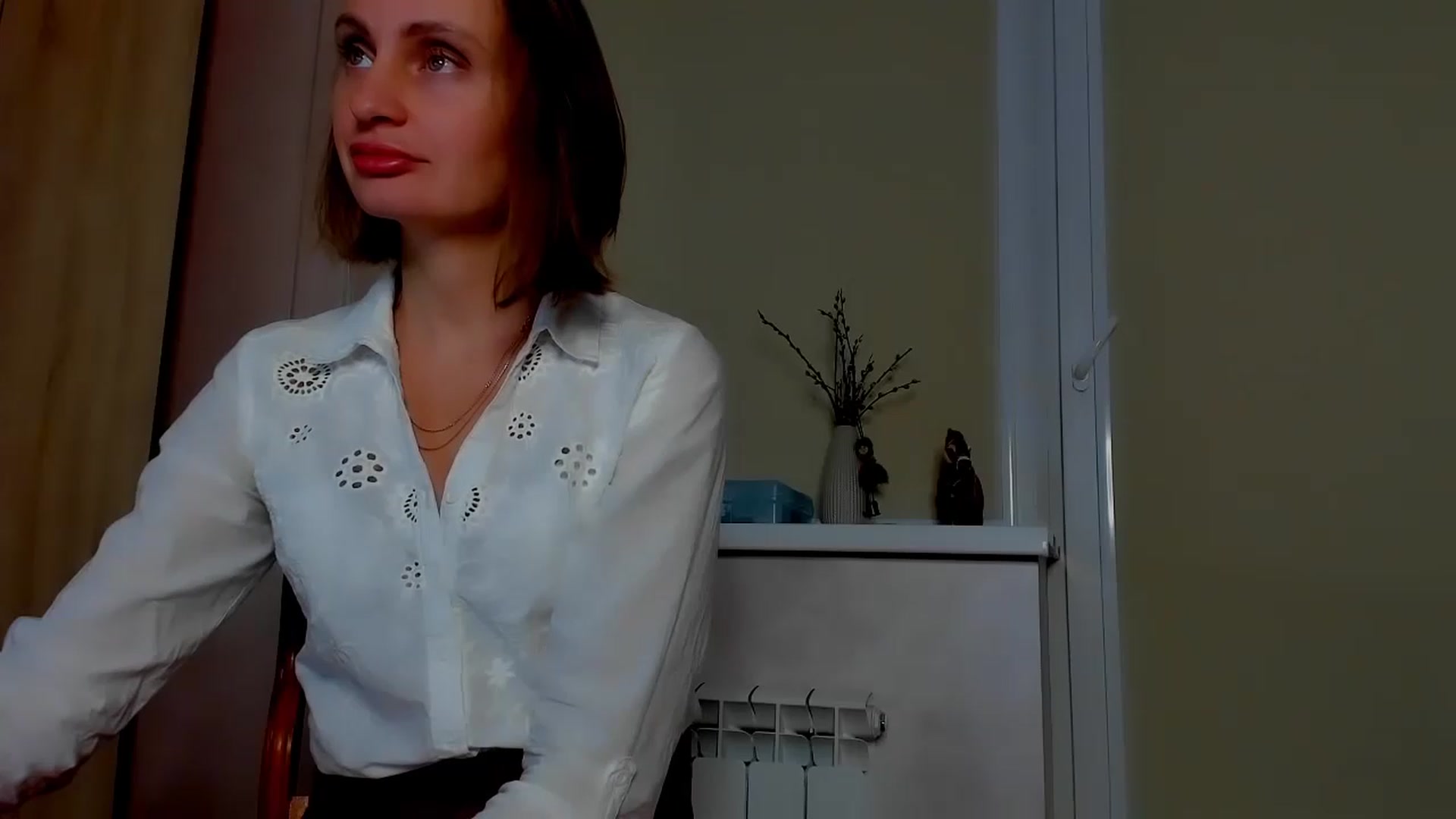 Gallery image thumbnail from Elenapre's myfreecams stream on, 04/27/2023, 06:05 image 11 of 20