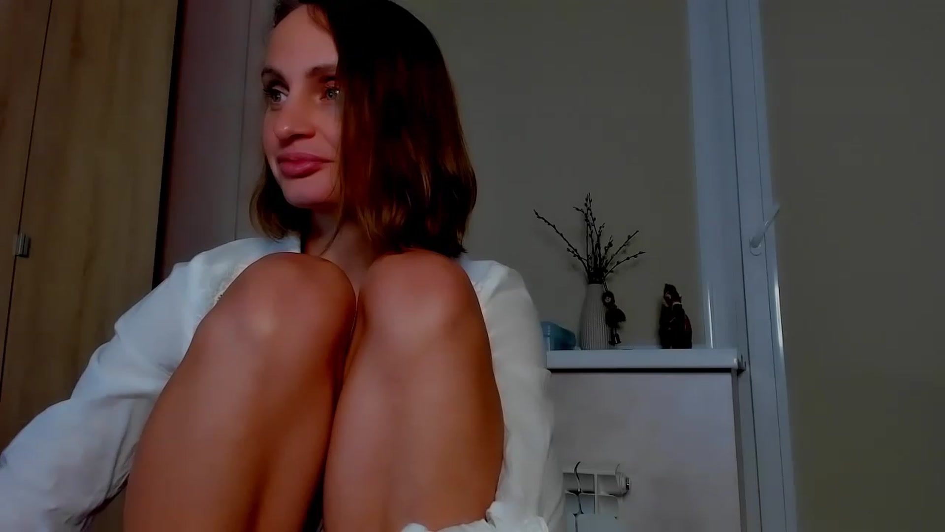 Gallery image thumbnail from Elenapre's myfreecams stream on, 04/27/2023, 08:41 image 12 of 20