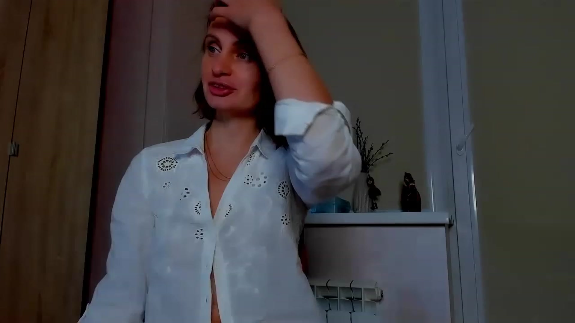 Gallery image thumbnail from Elenapre's myfreecams stream on, 04/27/2023, 08:41 image 1 of 20