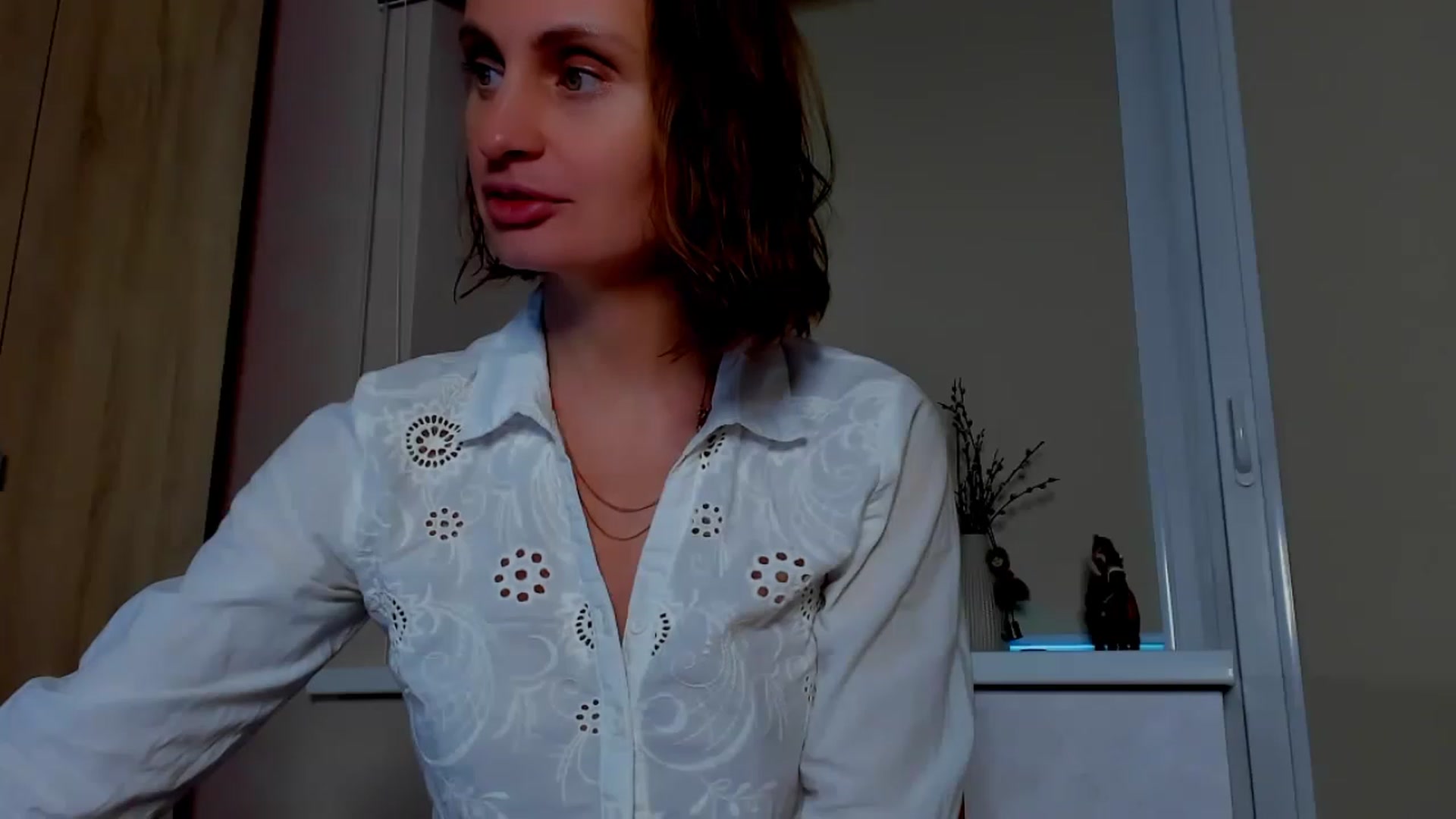 Gallery image thumbnail from Elenapre's myfreecams stream on, 04/29/2023, 08:38 image 9 of 20