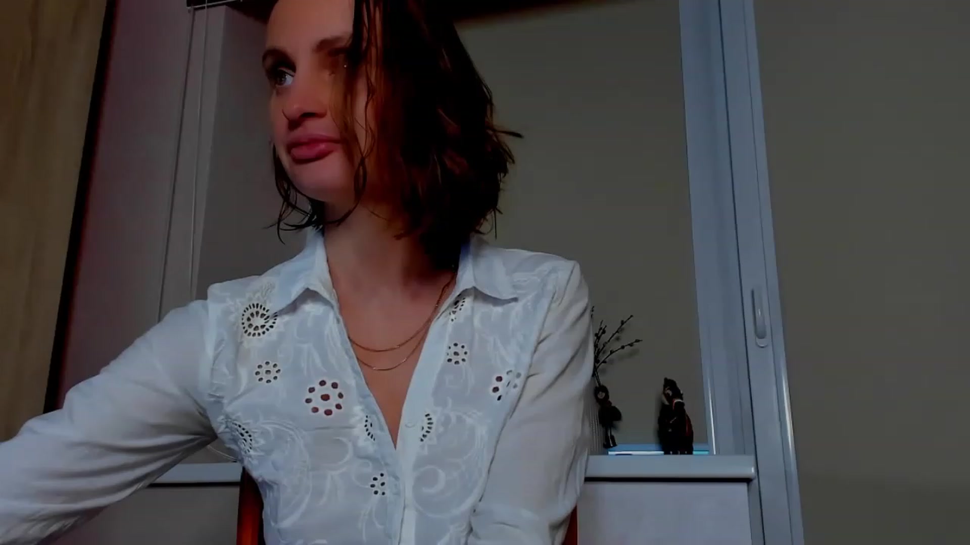 Gallery image thumbnail from Elenapre's myfreecams stream on, 04/29/2023, 08:38 image 1 of 20