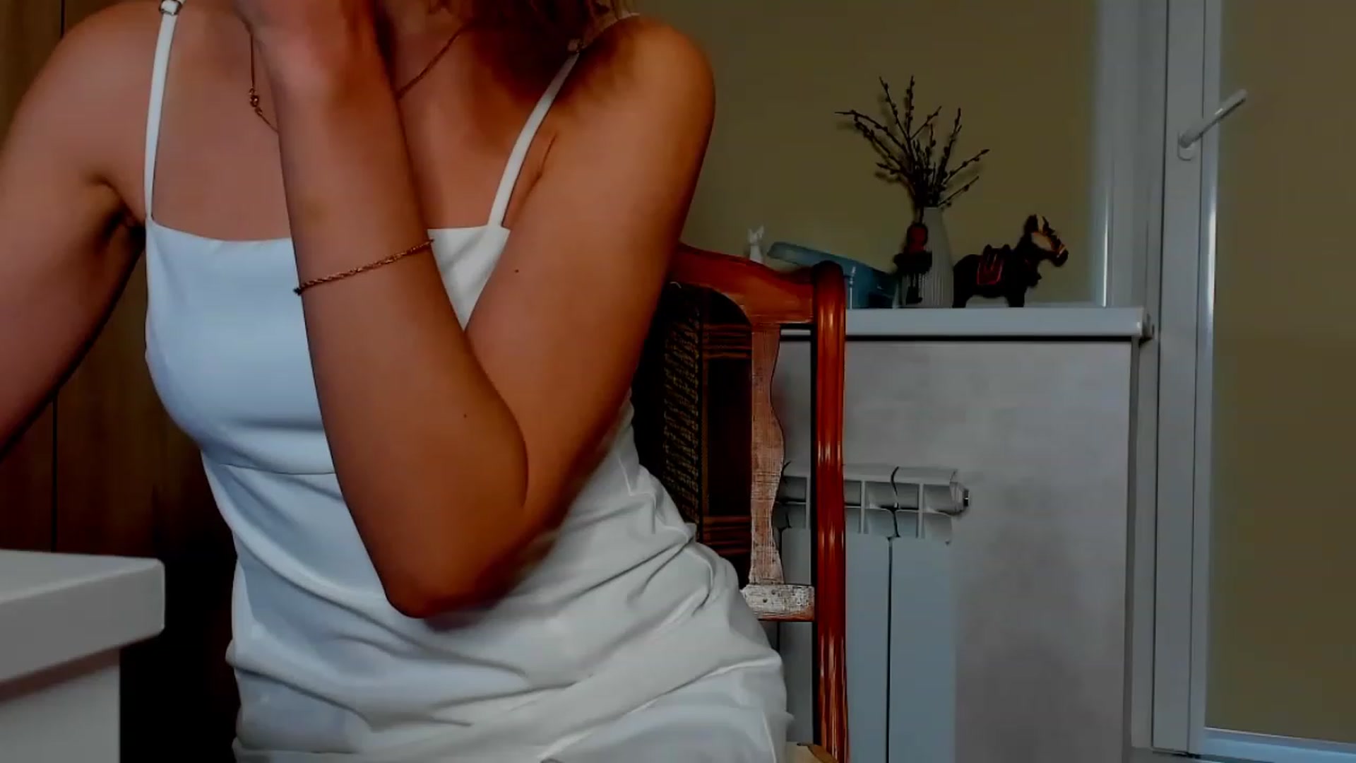 Gallery image thumbnail from Elenapre's myfreecams stream on, 05/05/2023, 05:43 image 7 of 20