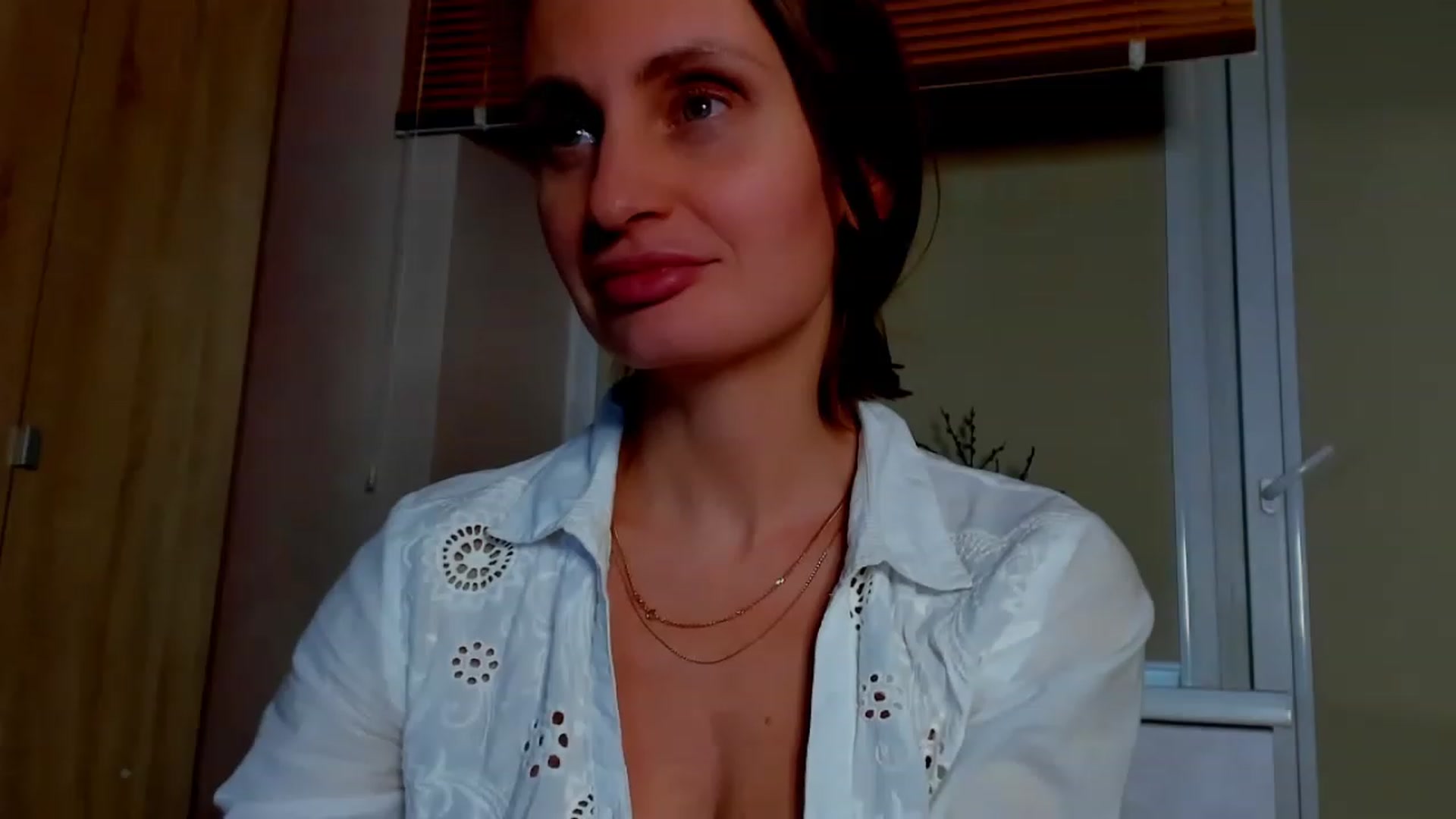 Gallery image thumbnail from Elenapre's myfreecams stream on, 05/05/2023, 11:31 image 15 of 20