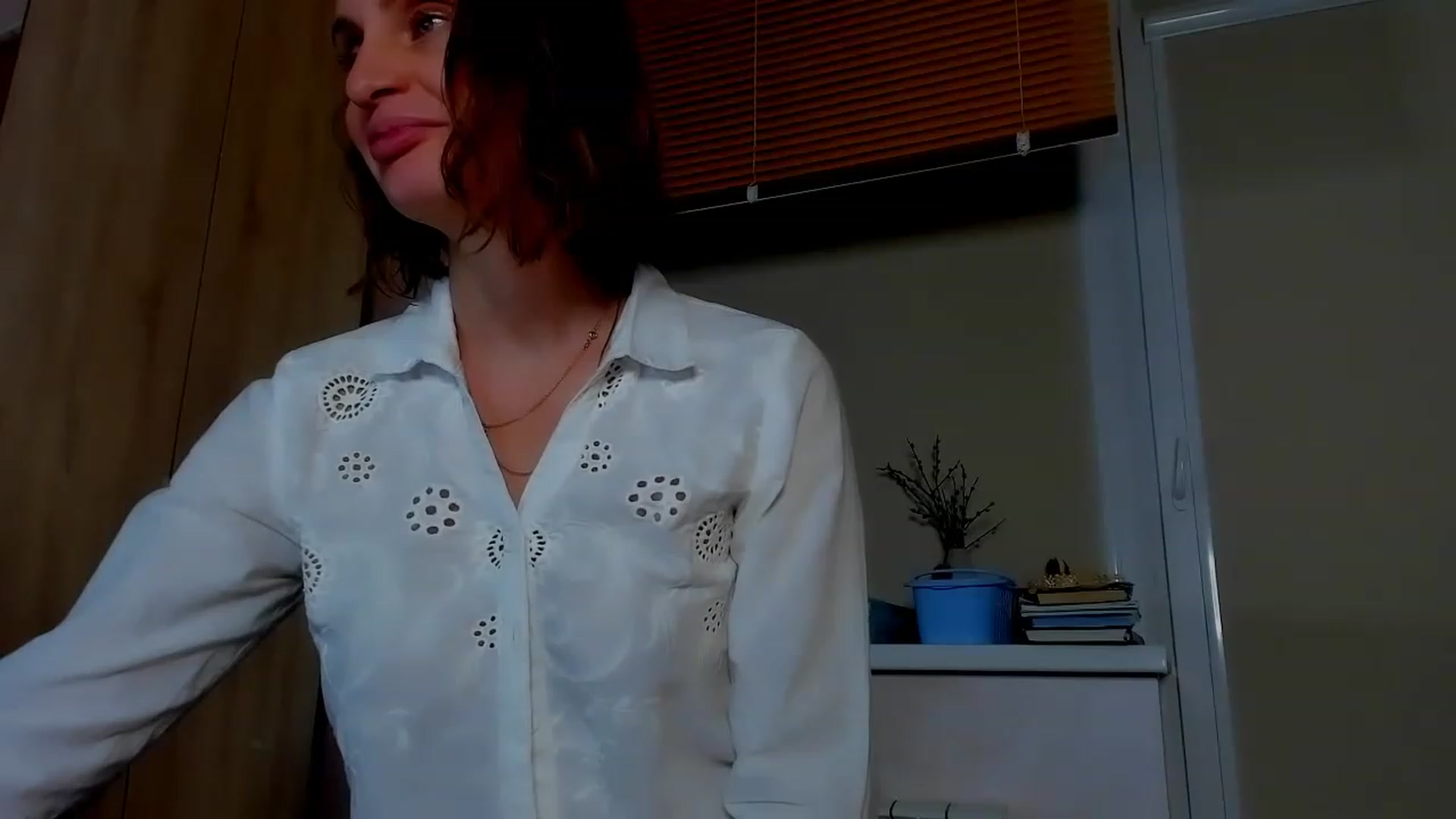 Gallery image thumbnail from Elenapre's myfreecams stream on, 05/06/2023, 07:17 image 8 of 20