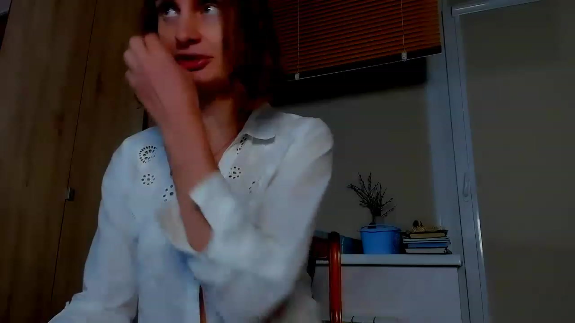 Gallery image thumbnail from Elenapre's myfreecams stream on, 05/06/2023, 07:17 image 11 of 20