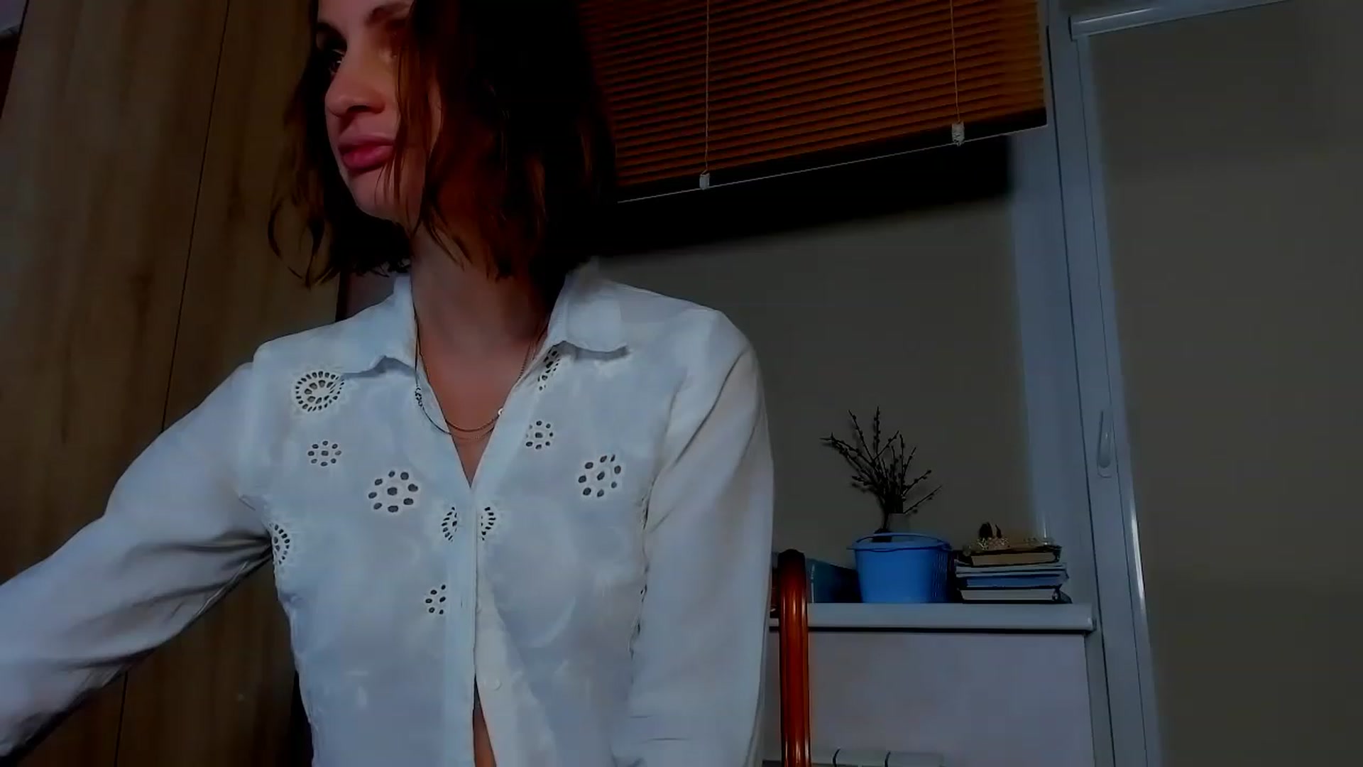 Gallery image thumbnail from Elenapre's myfreecams stream on, 05/06/2023, 07:17 image 17 of 20