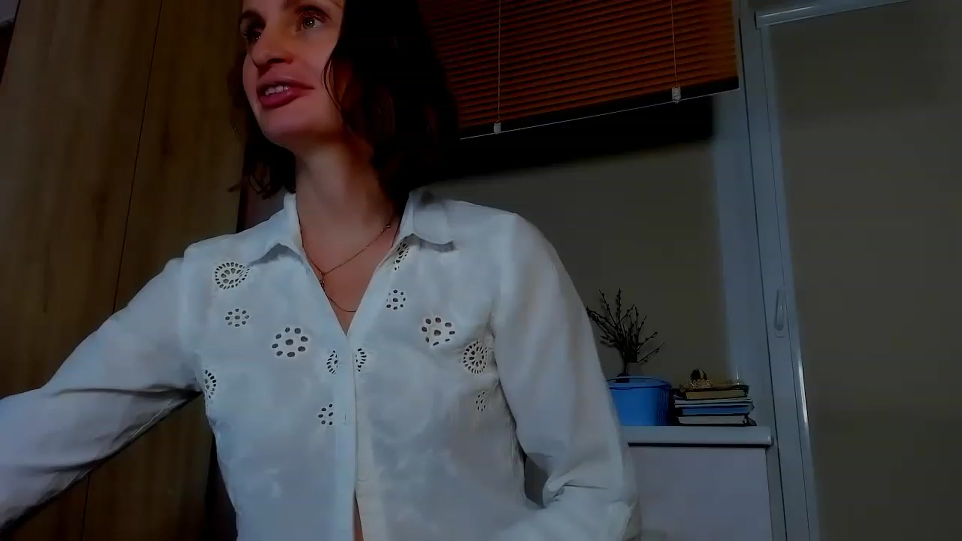 Gallery image thumbnail from Elenapre's myfreecams stream on, 05/06/2023, 07:17 image 4 of 20