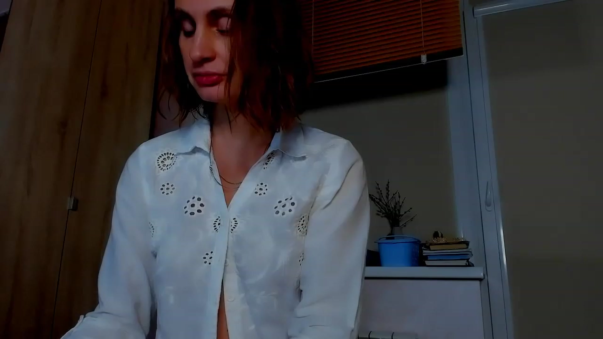 Gallery image thumbnail from Elenapre's myfreecams stream on, 05/06/2023, 07:17 image 20 of 20