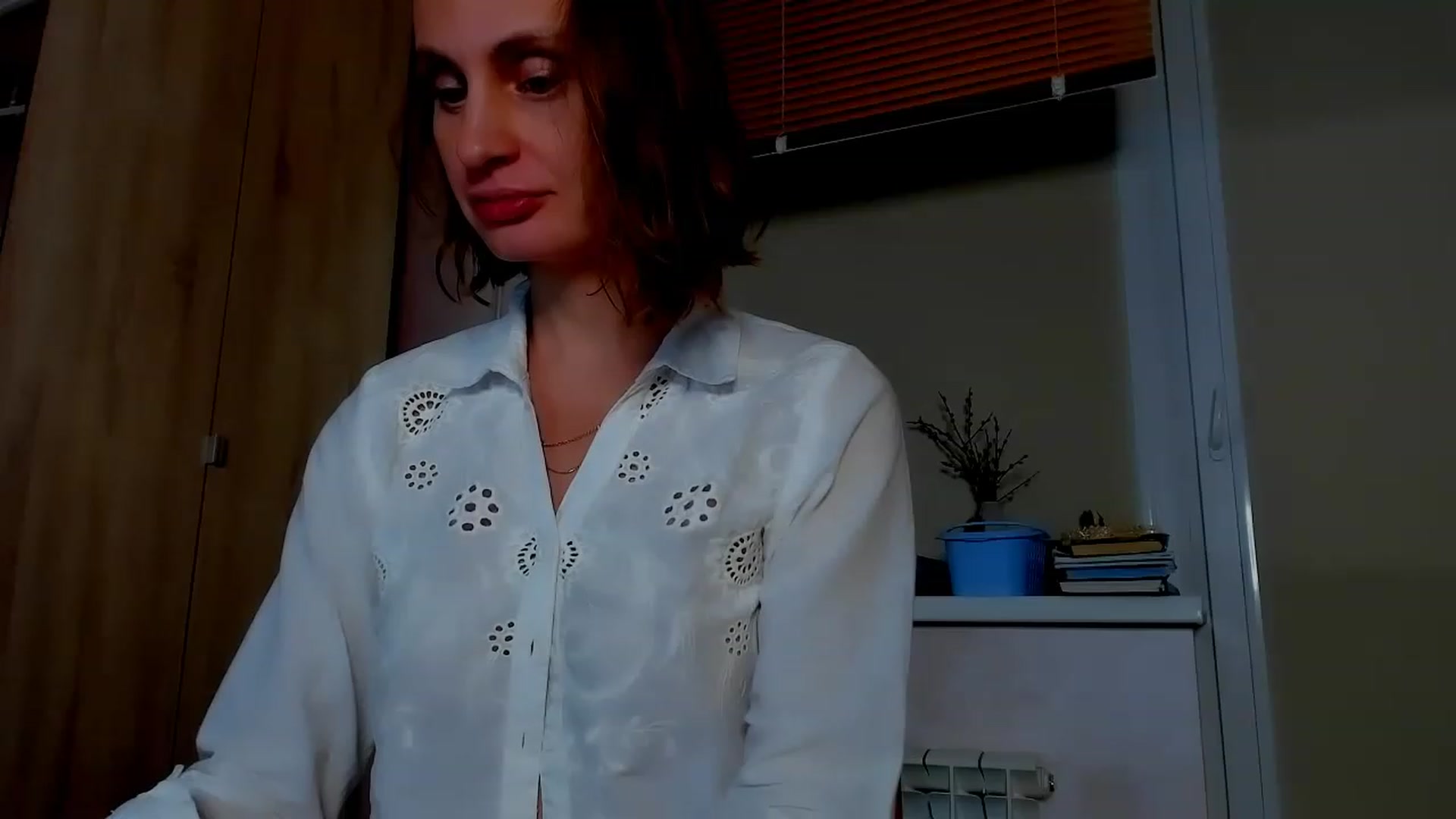 Gallery image thumbnail from Elenapre's myfreecams stream on, 05/06/2023, 08:36 image 3 of 20