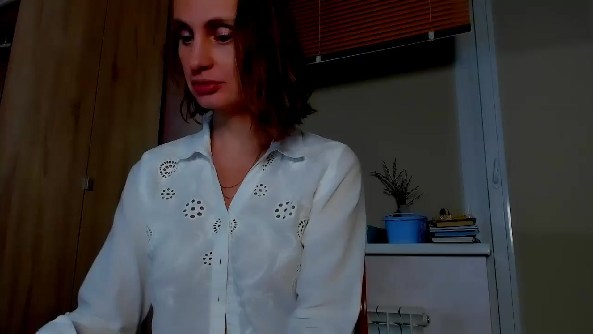 Gallery image thumbnail from Elenapre's myfreecams stream on, 05/06/2023, 08:36 image 5 of 20