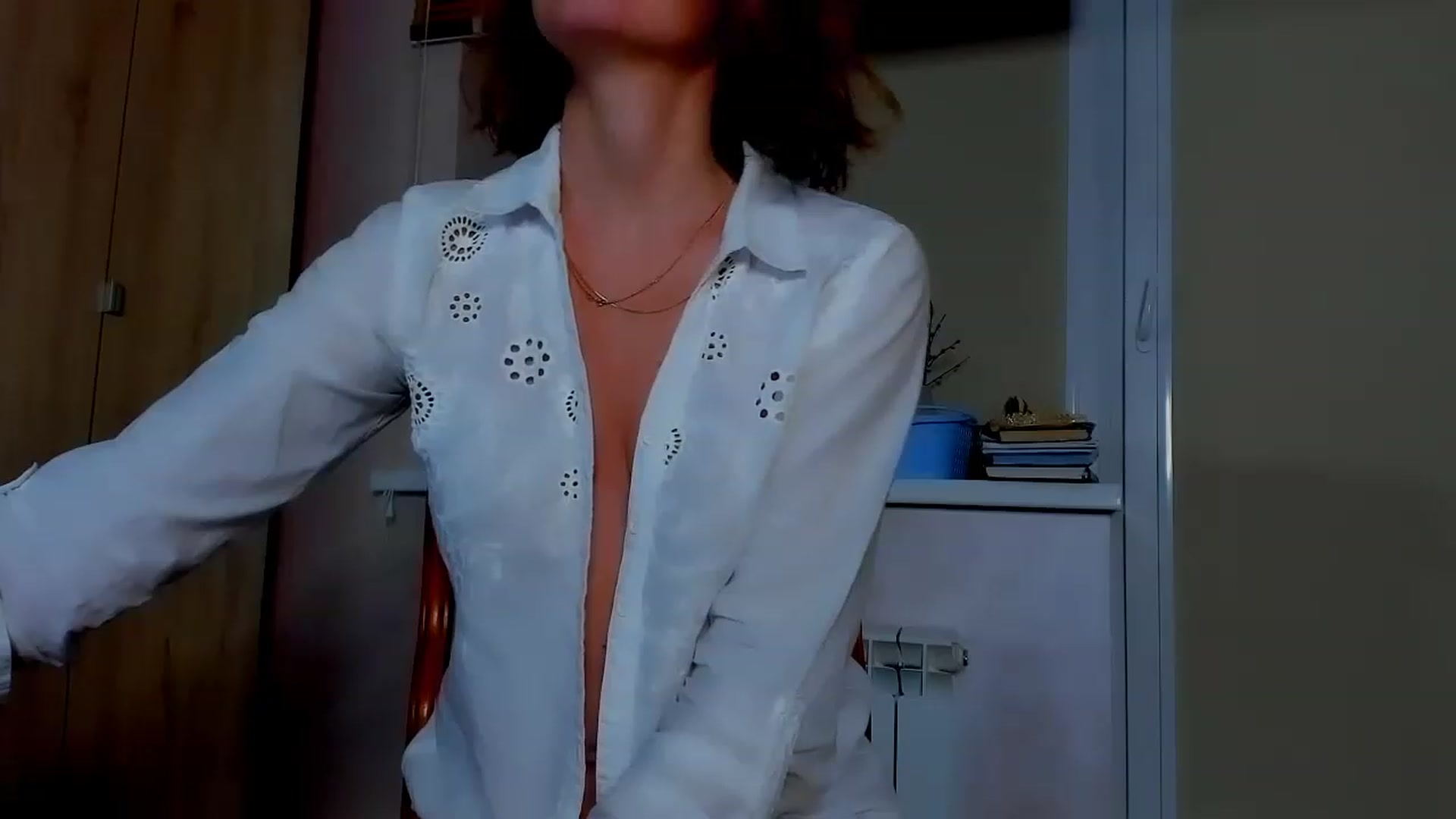 Gallery image thumbnail from Elenapre's myfreecams stream on, 05/06/2023, 10:30 image 14 of 20