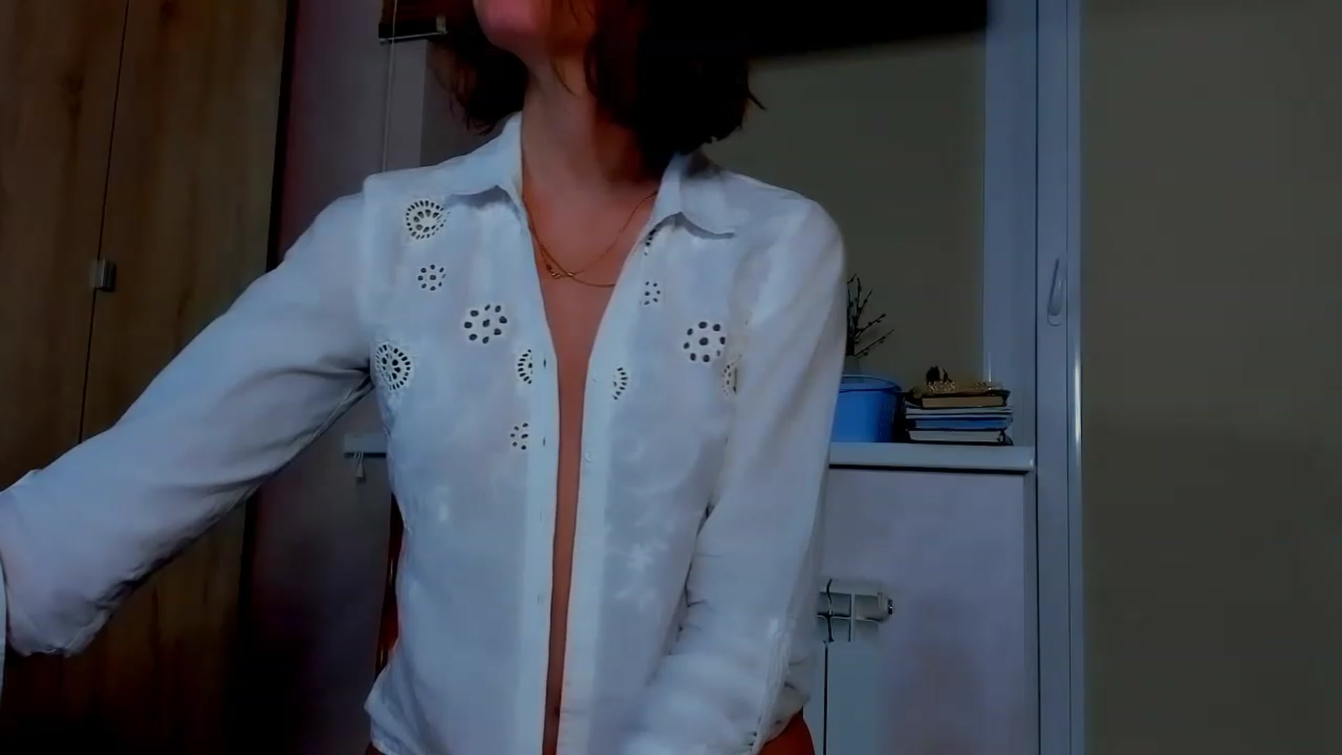 Gallery image thumbnail from Elenapre's myfreecams stream on, 05/06/2023, 10:30 image 13 of 20