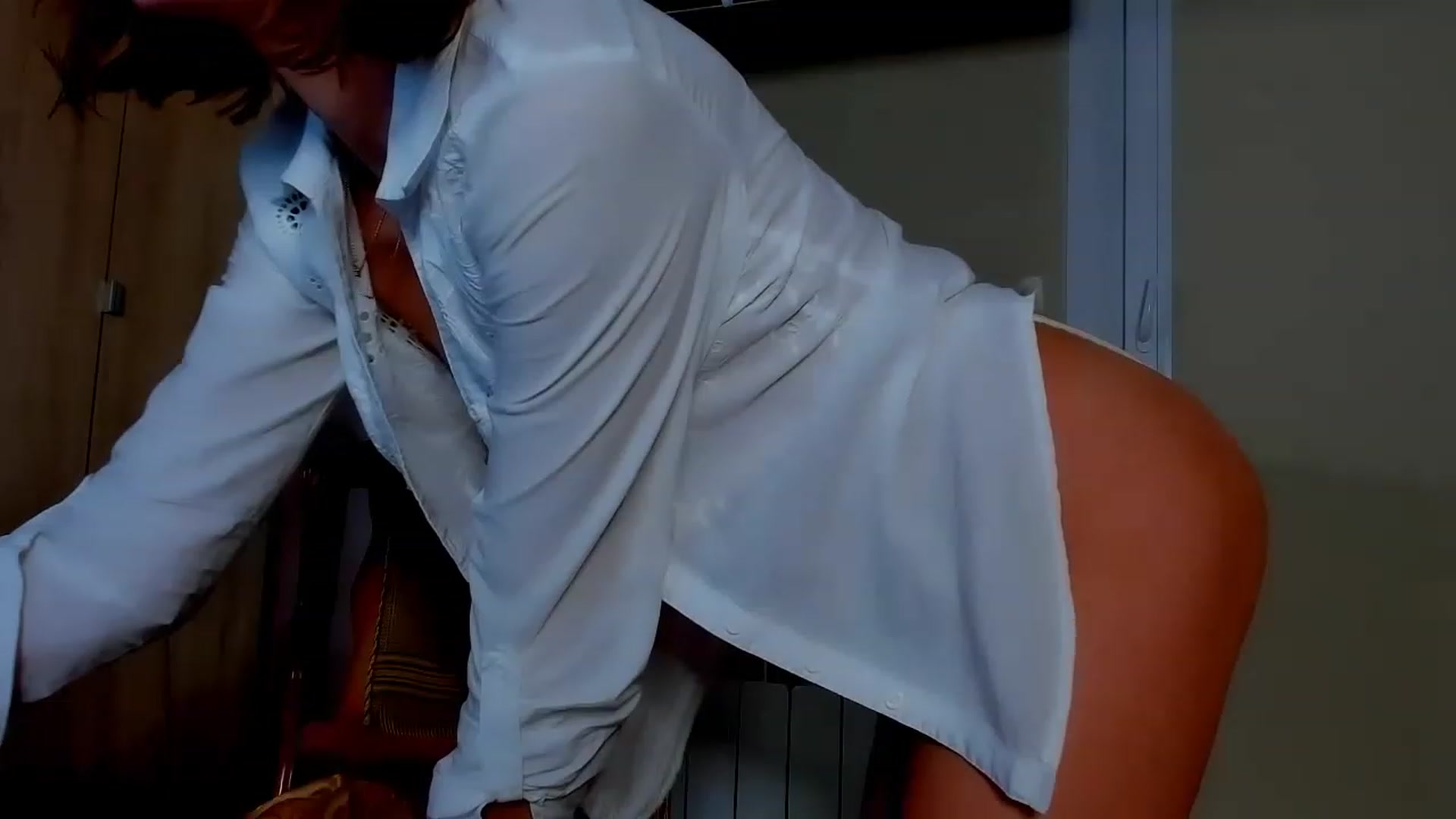 Gallery image thumbnail from Elenapre's myfreecams stream on, 05/06/2023, 10:30 image 2 of 20